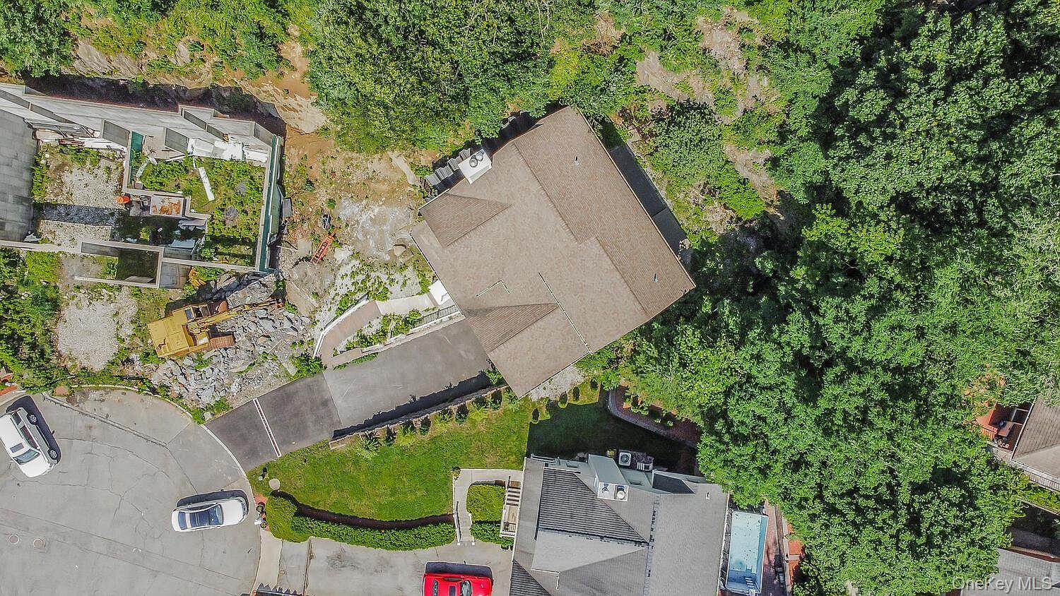 Photo 31 of this property