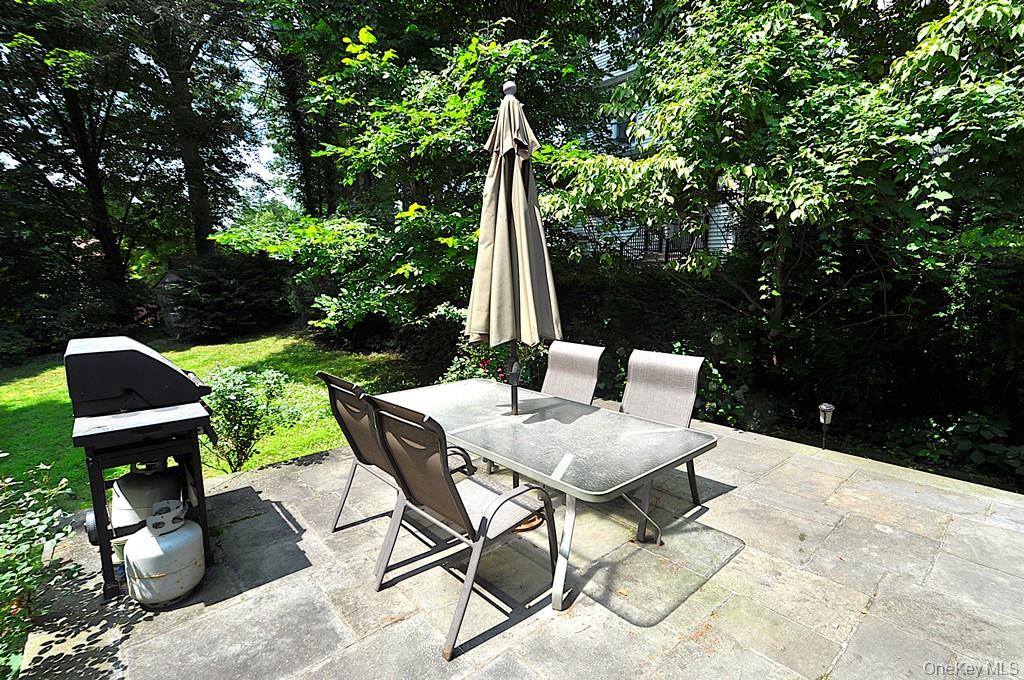 Photo 11 of this property