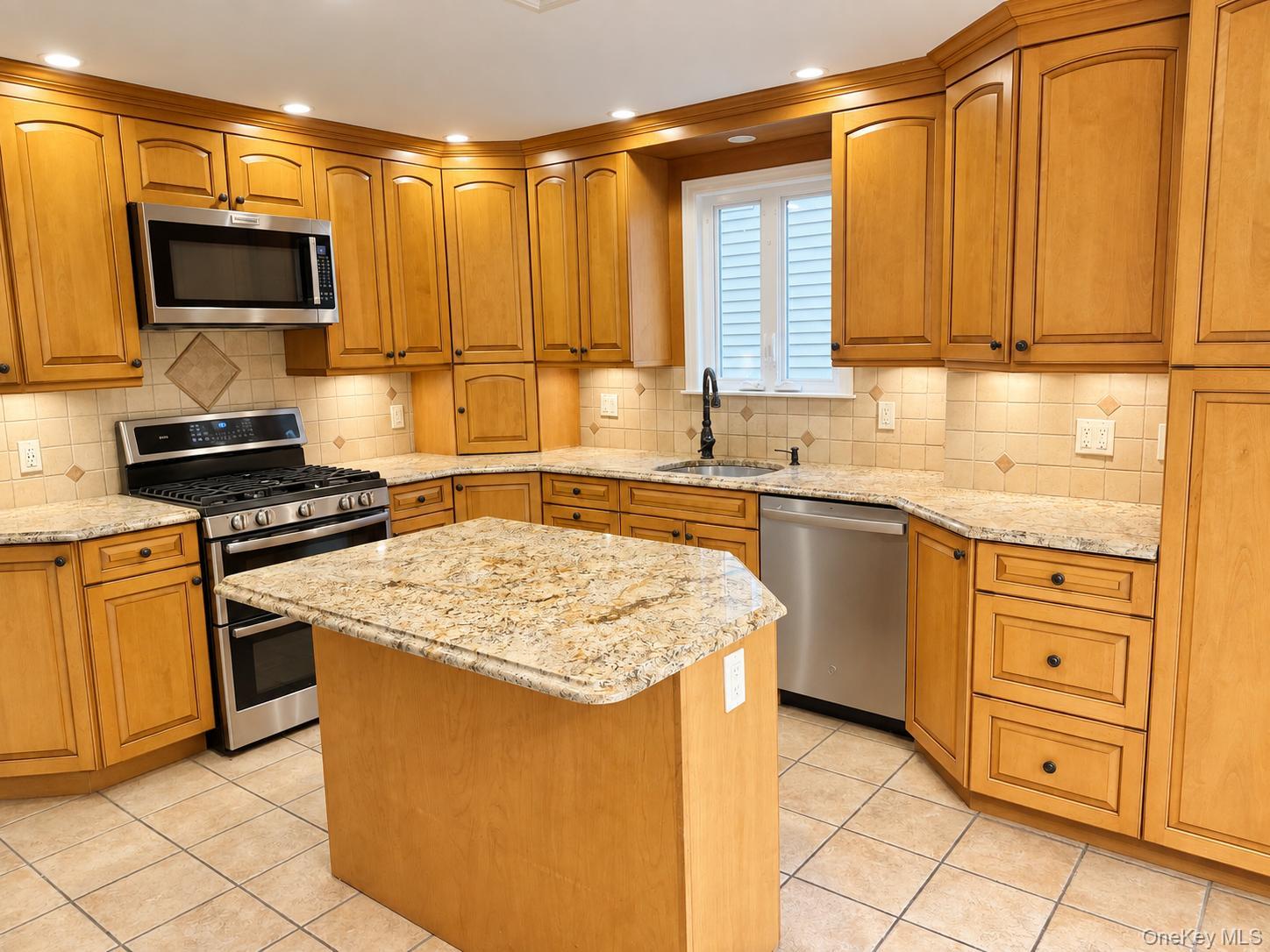 Photo 6 of this property