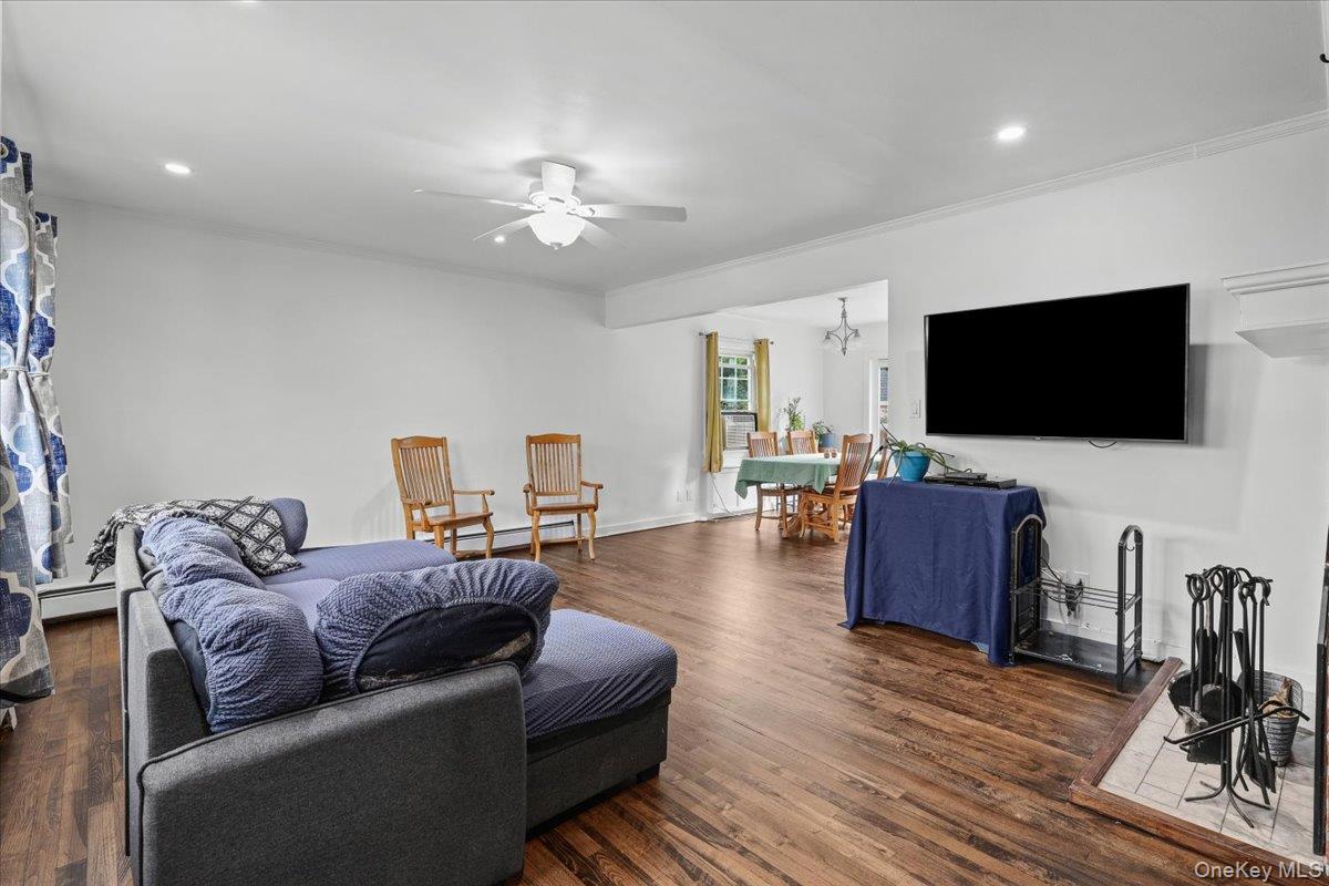 Photo 4 of this property