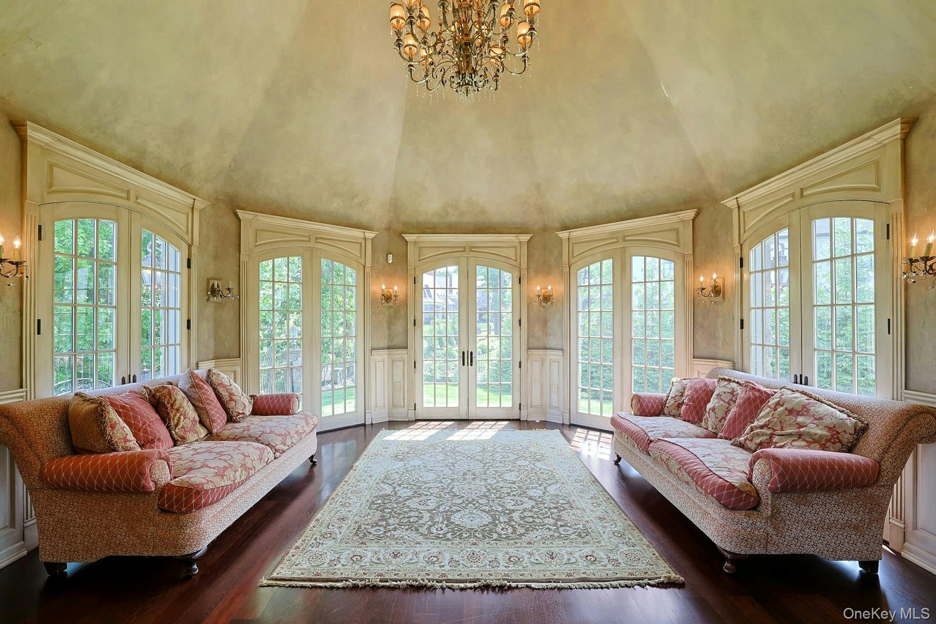 Photo 9 of this property