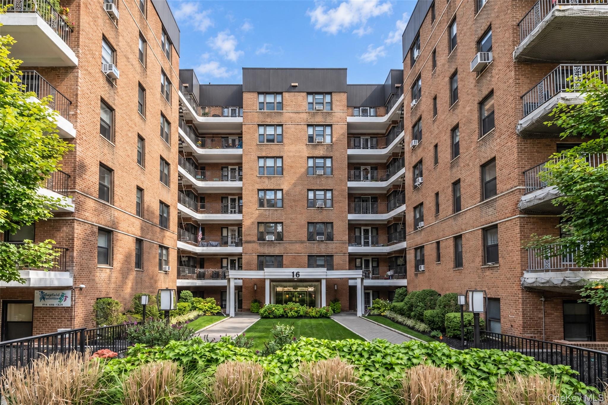 Enjoy prime downtown living in this move-in ready 1 Bedroom at The Bra...