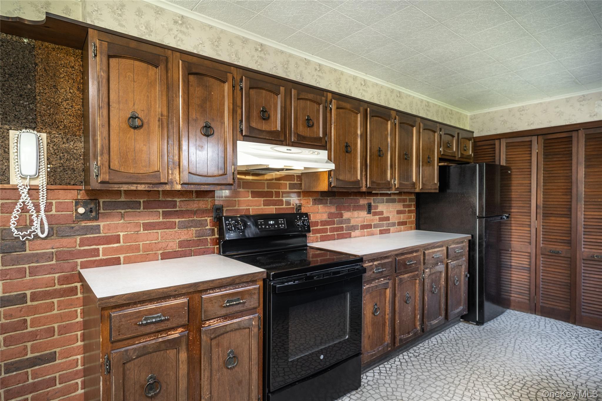 Photo 8 of this property