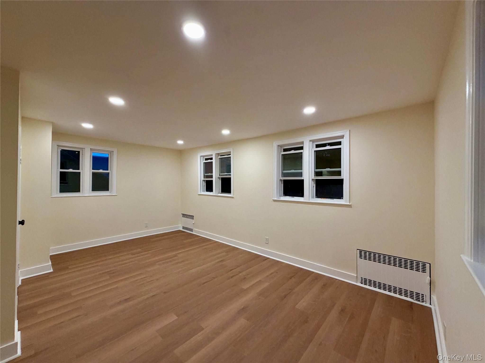 Welcome to this beautifully renovated 2.5-bedroom, 1.5-bathroom apartm...
