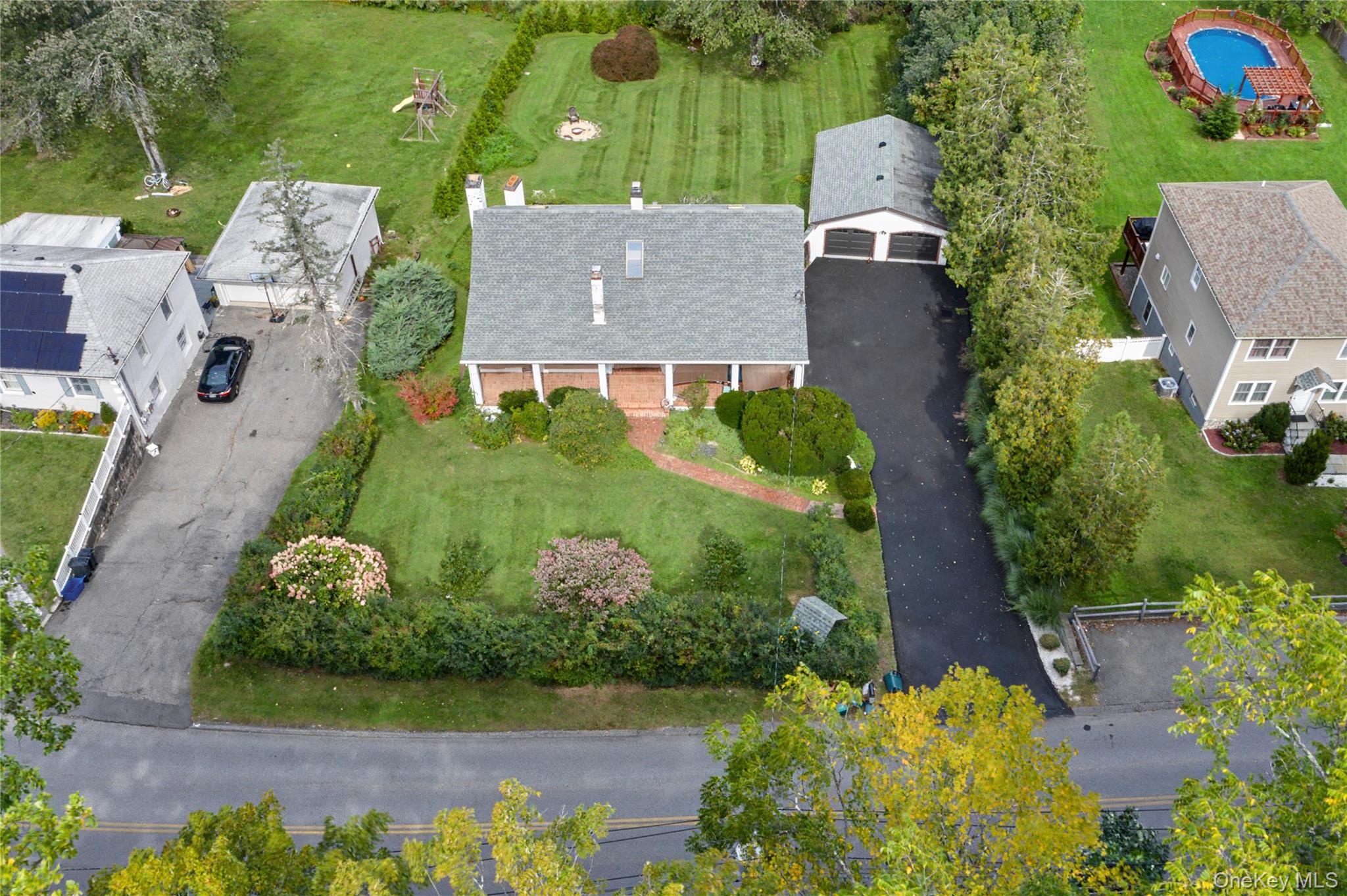 Photo 3 of this property