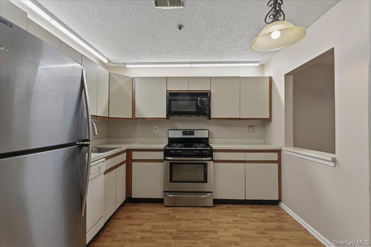 Photo 11 of this property
