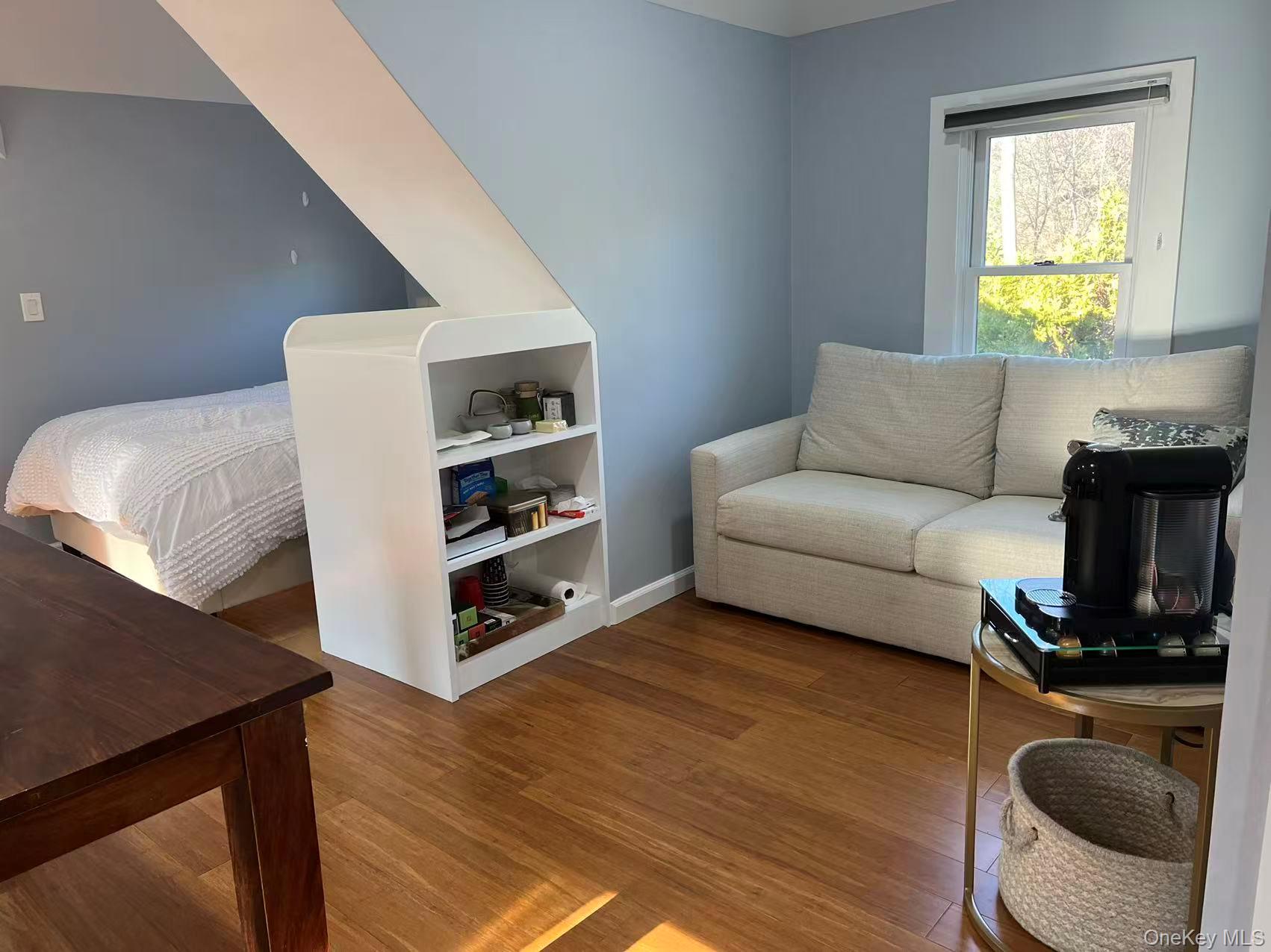 Photo 4 of this property