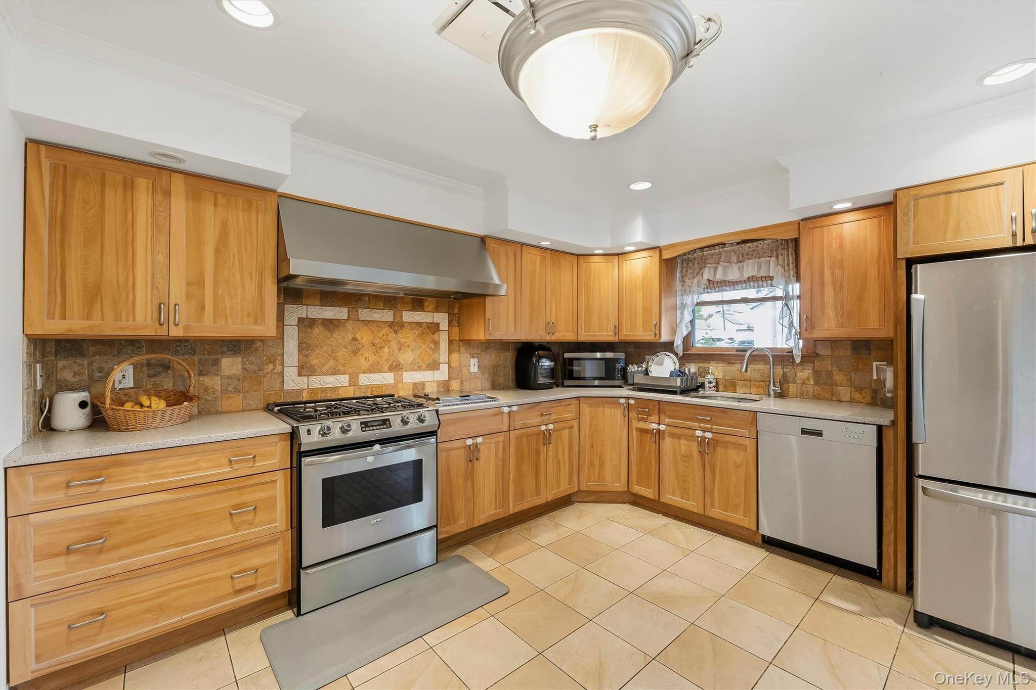 Photo 9 of this property