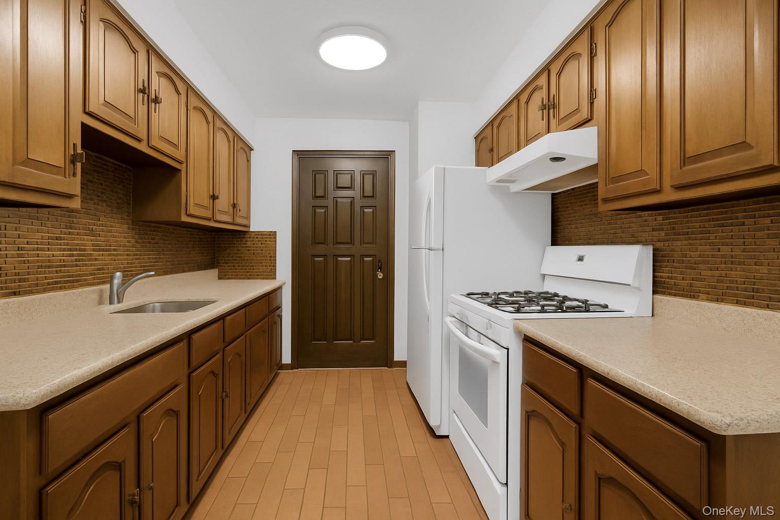 Photo 6 of this property