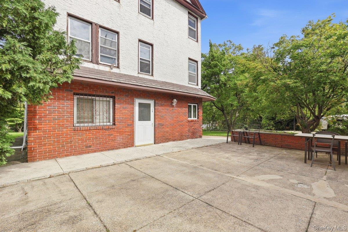 Photo 11 of this property