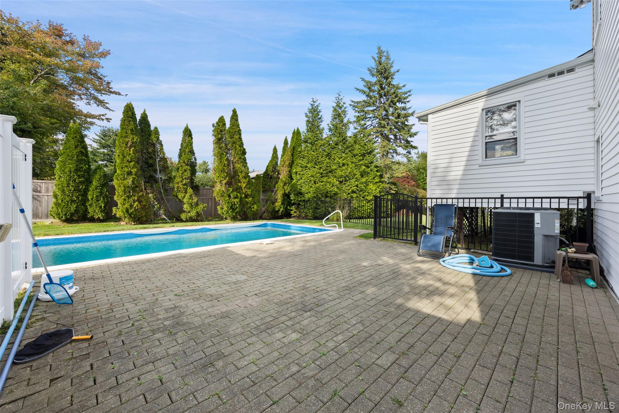 Photo 33 of this property