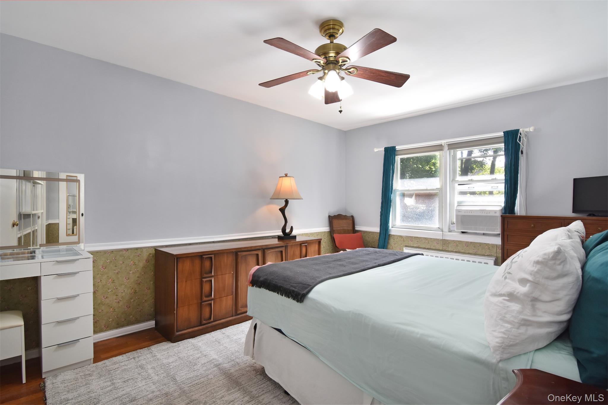 Photo 9 of this property