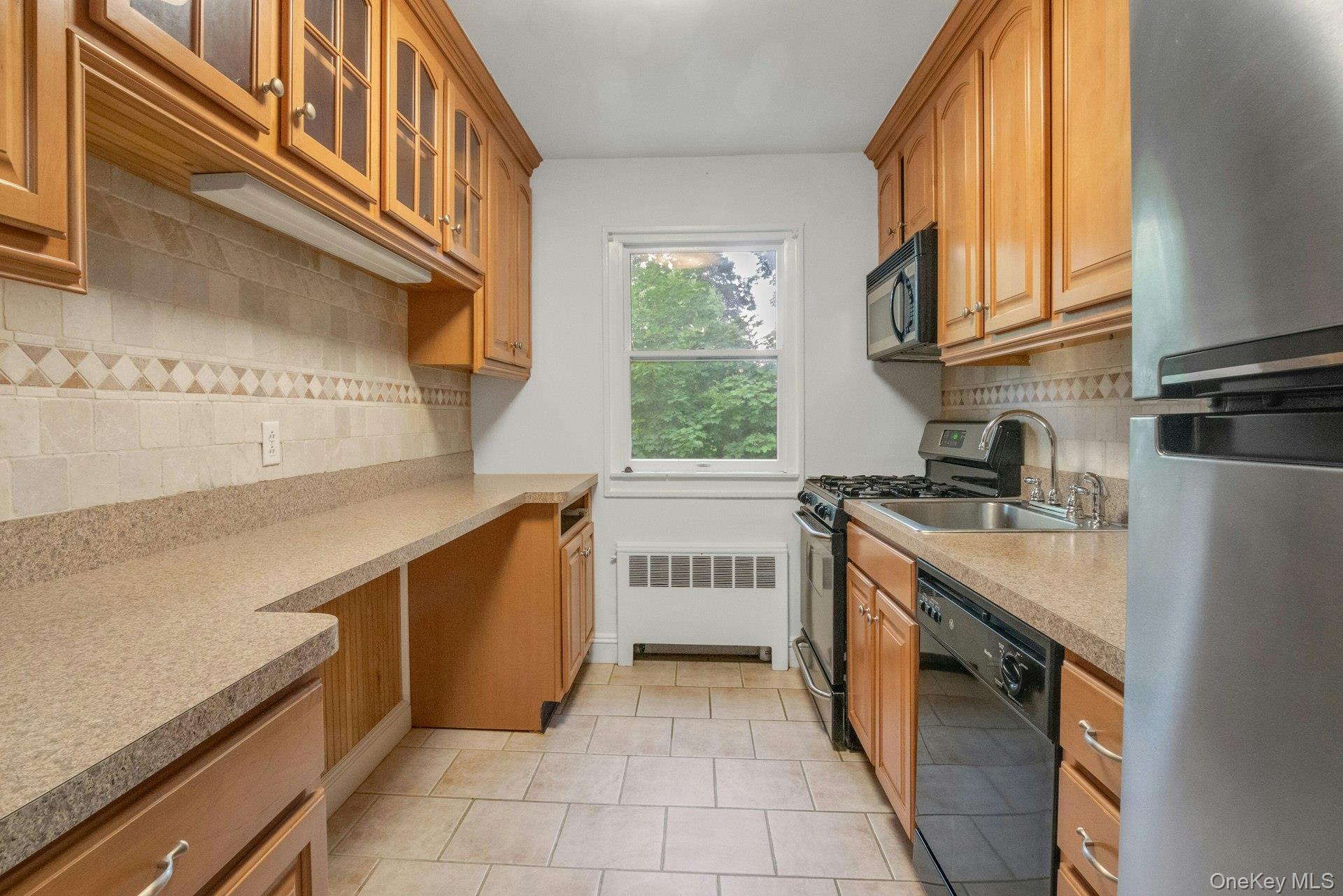 Photo 6 of this property