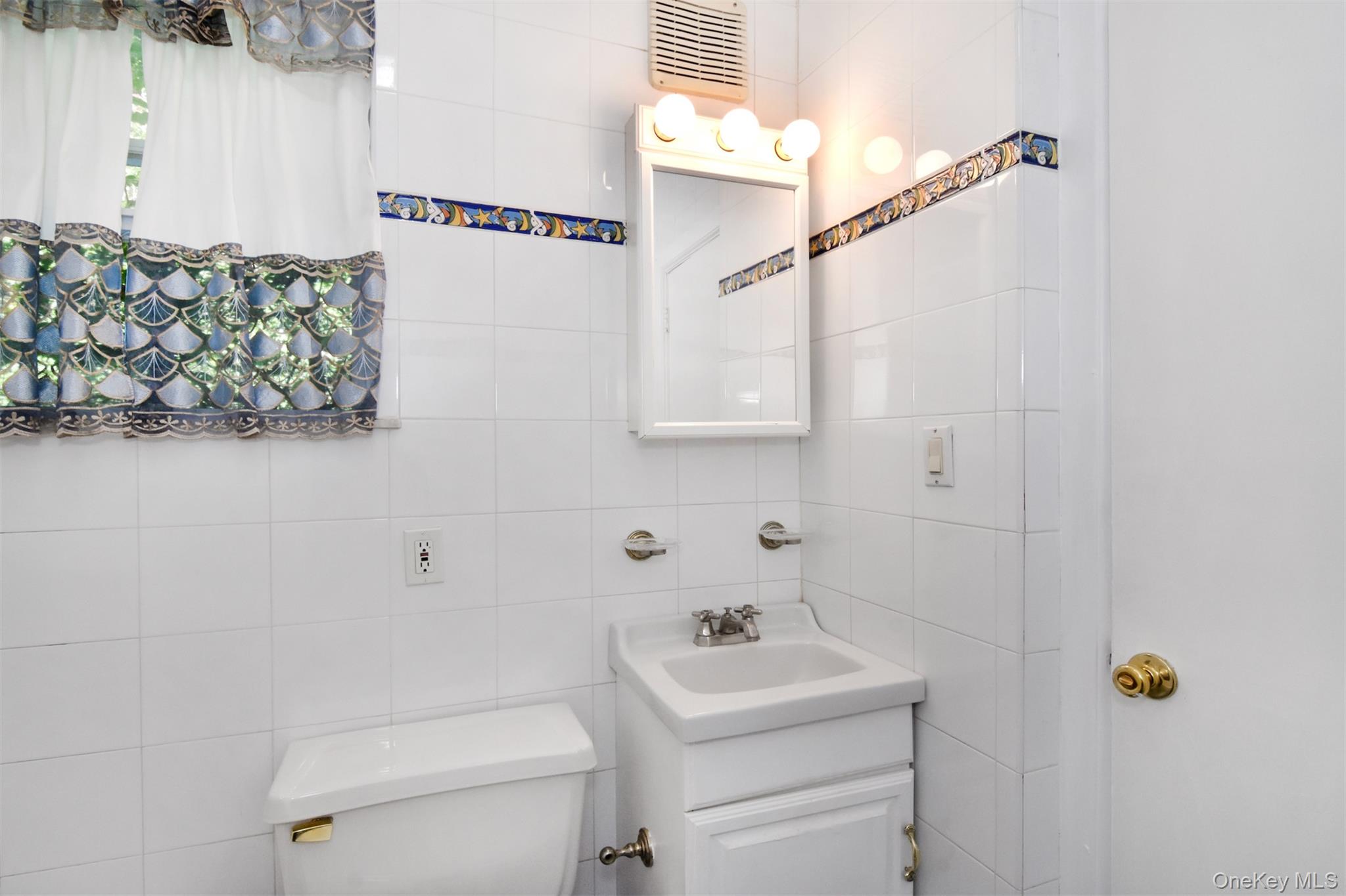 Photo 9 of this property