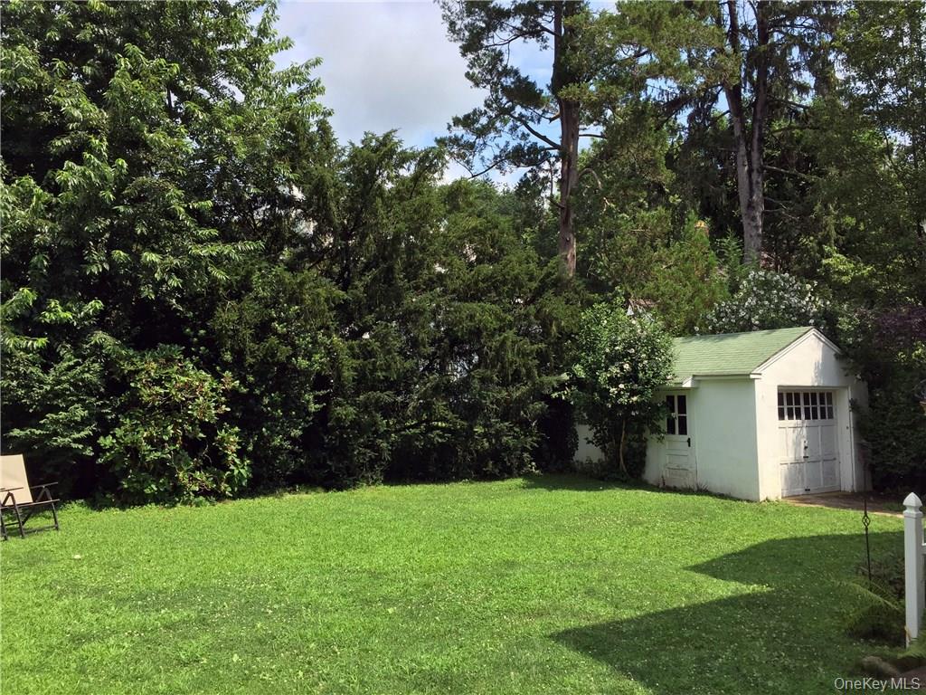 Photo 14 of this property