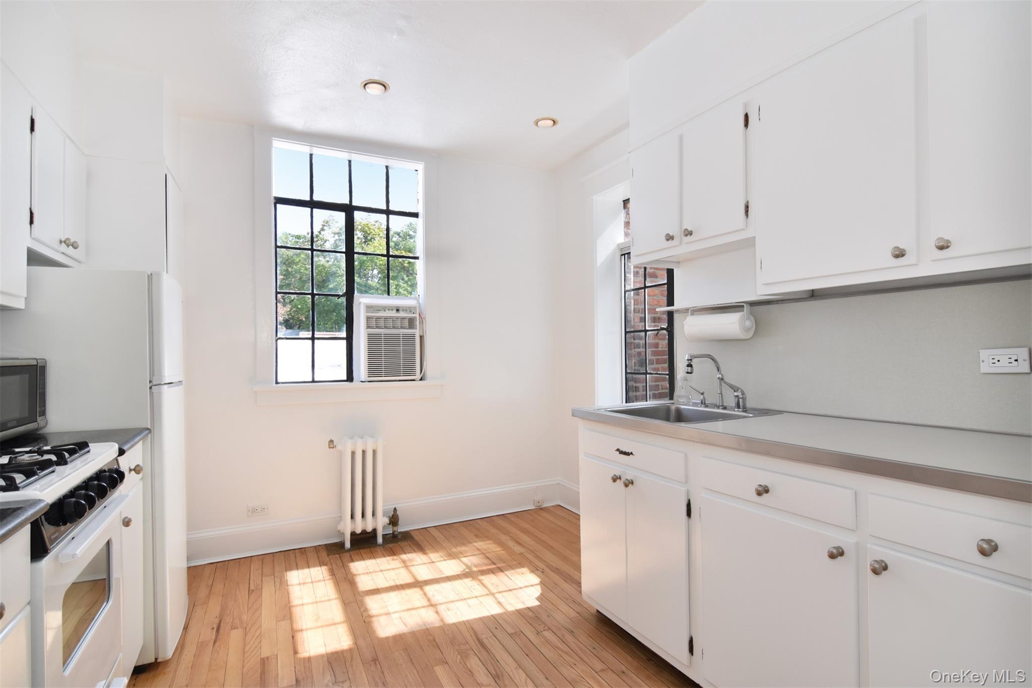 Photo 6 of this property