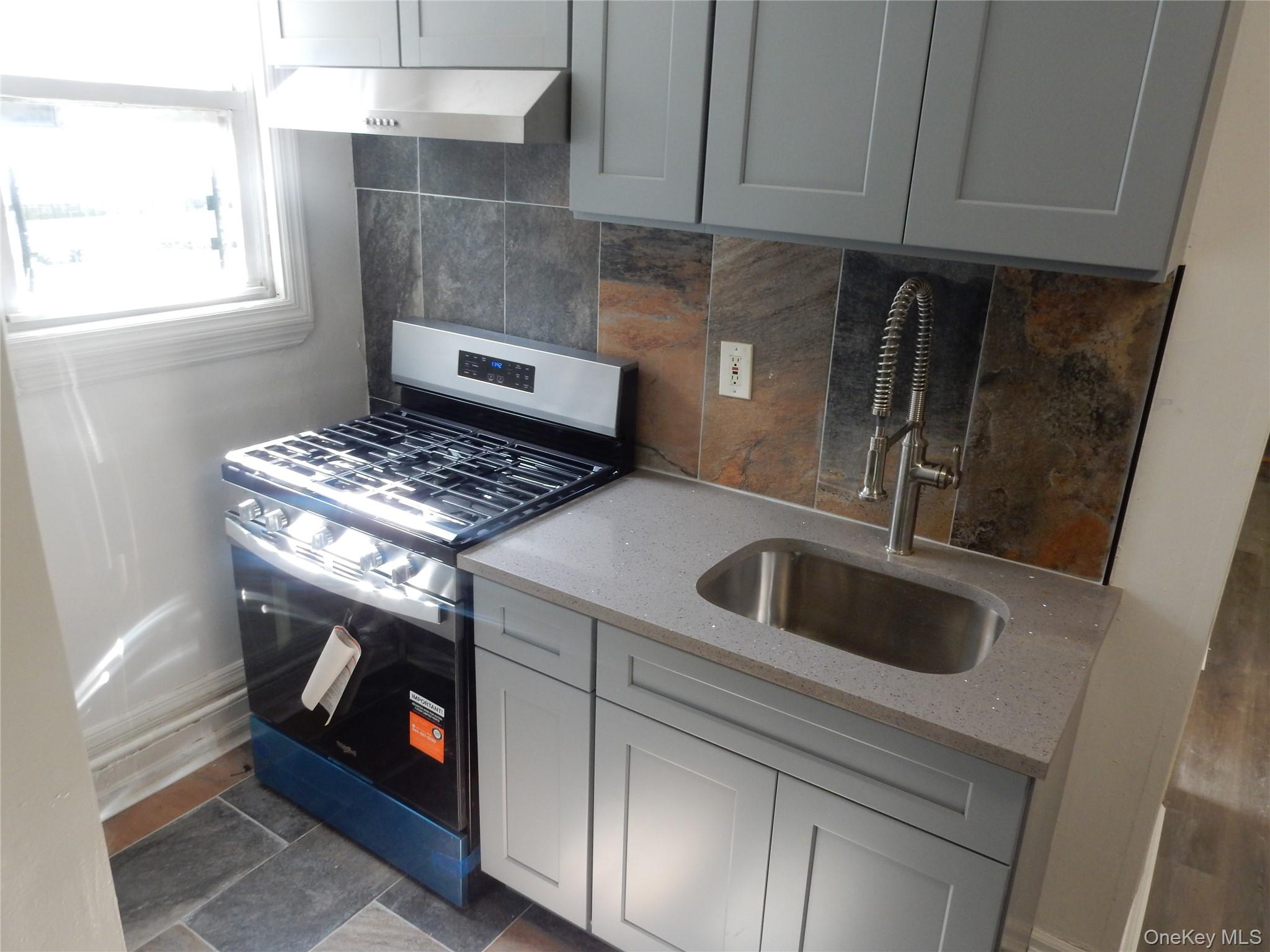 Photo 4 of this property