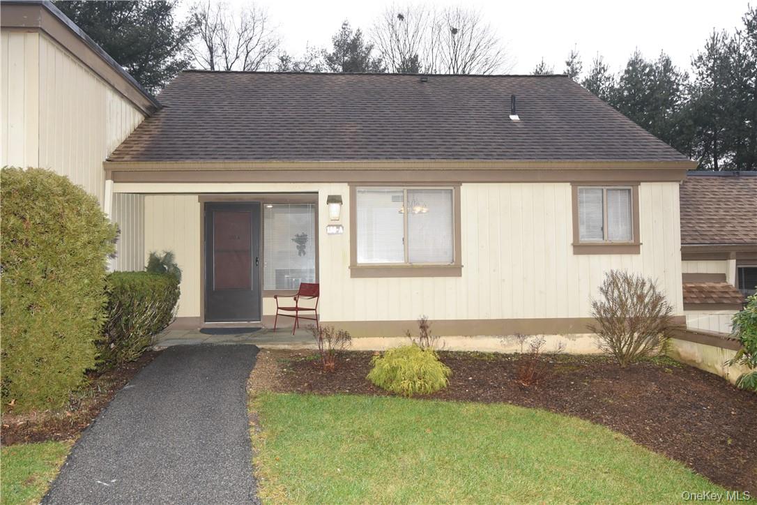 No steps!!! Beautiful, end unit, two bedroom, two bathroom home in des...