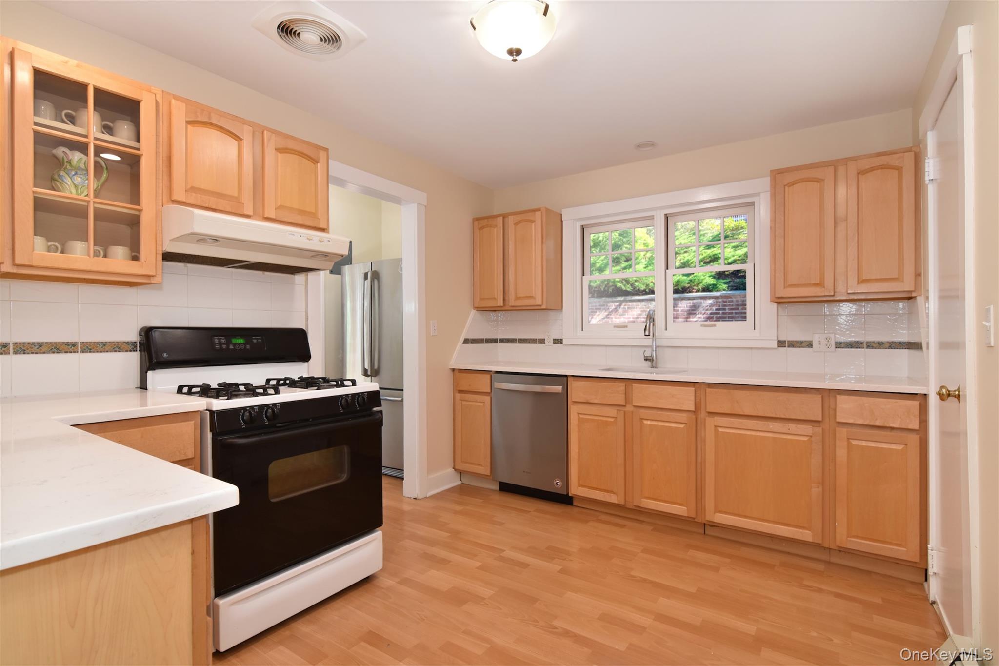 Photo 7 of this property
