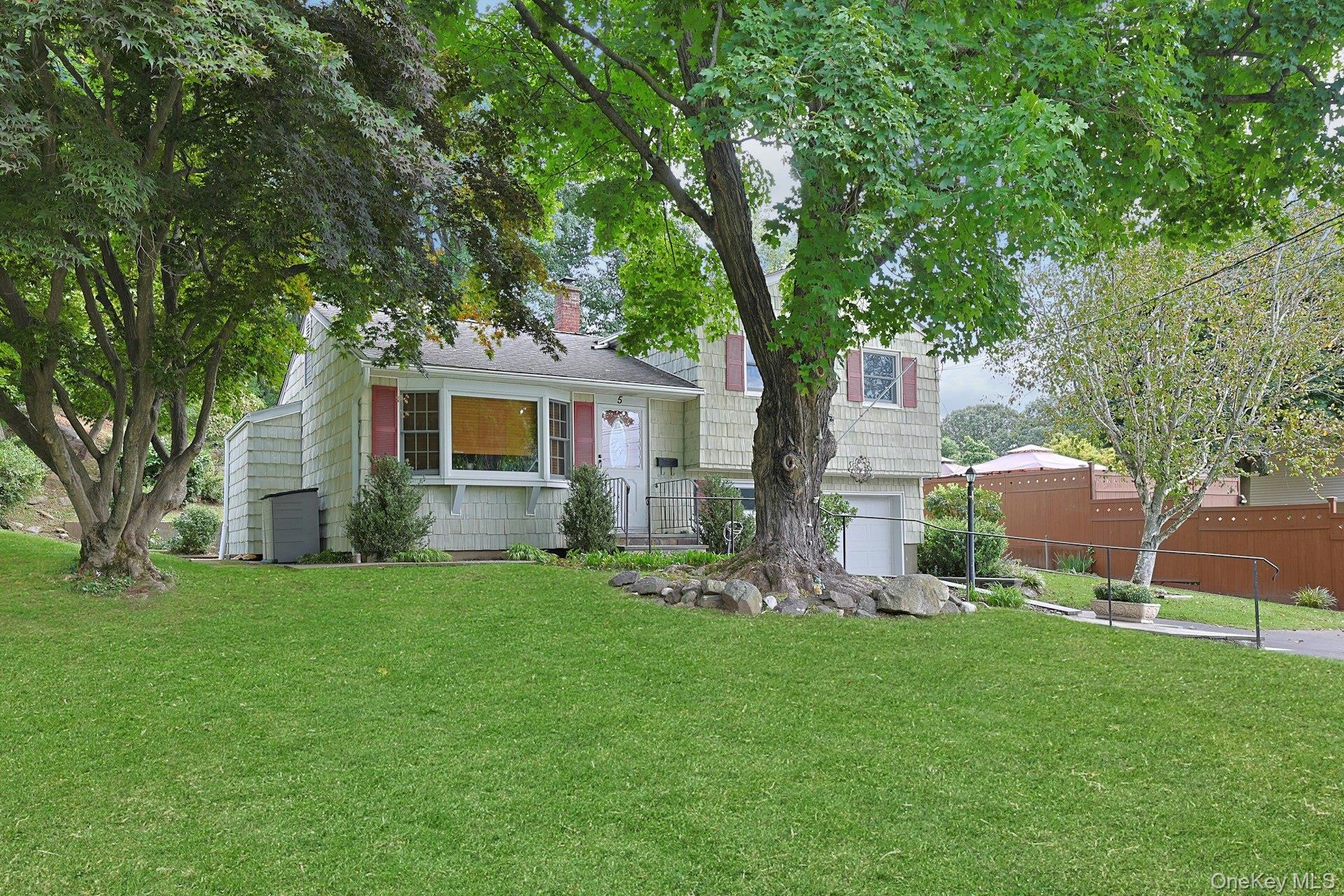 Photo 3 of this property