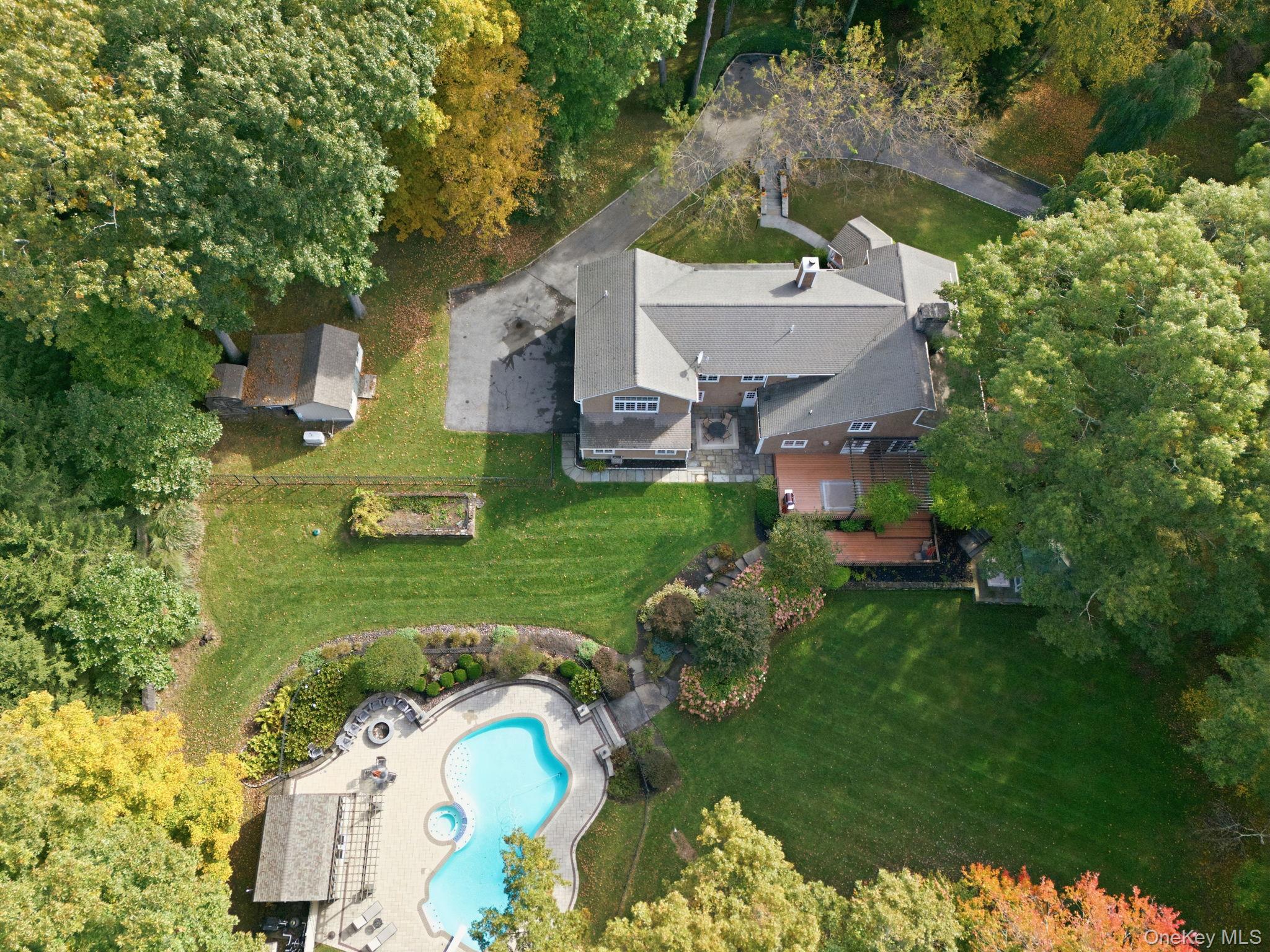 Photo 32 of this property