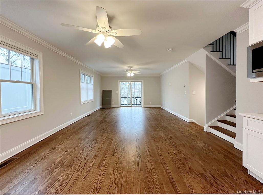 Photo 4 of this property