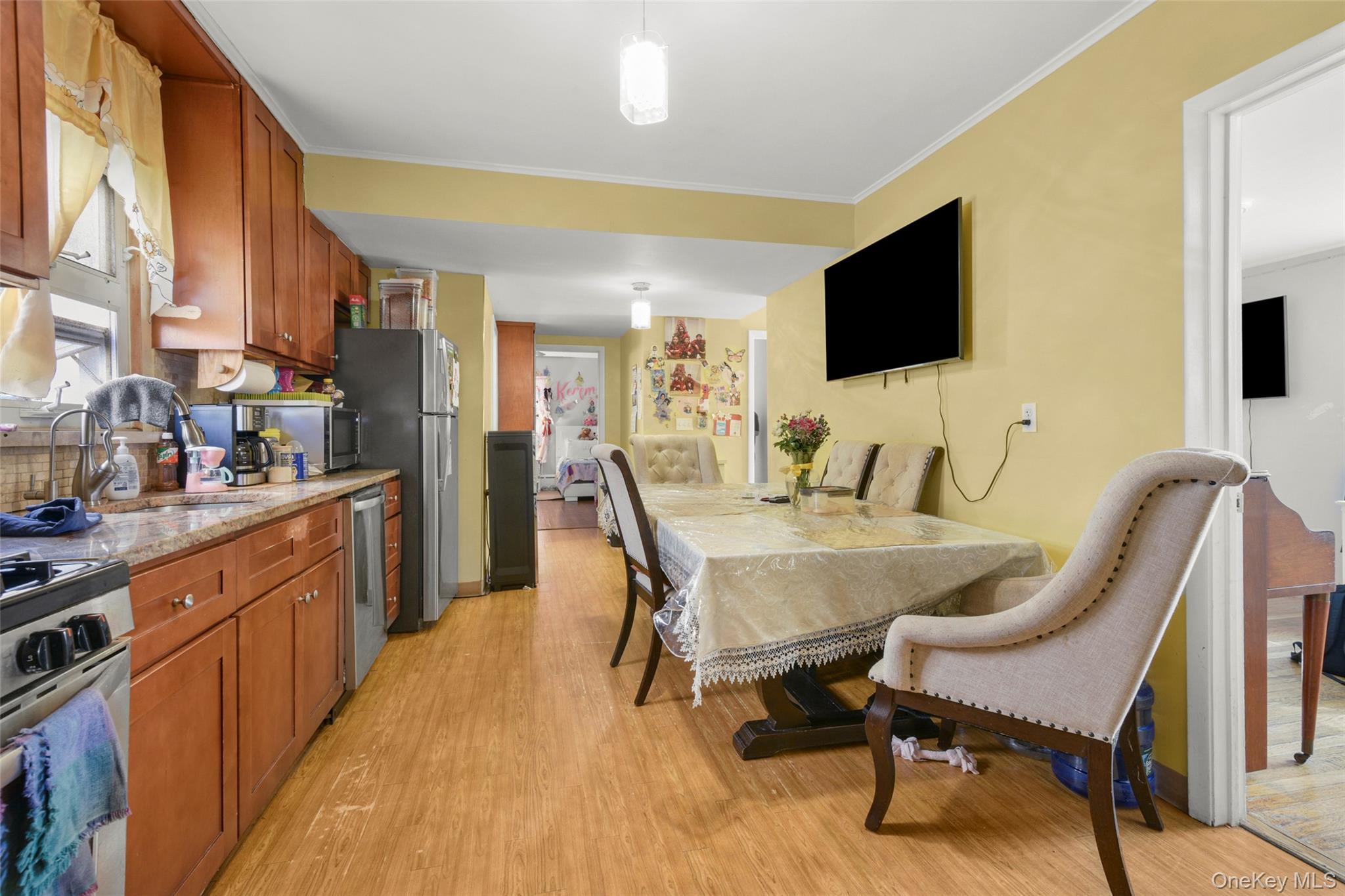 Photo 4 of this property