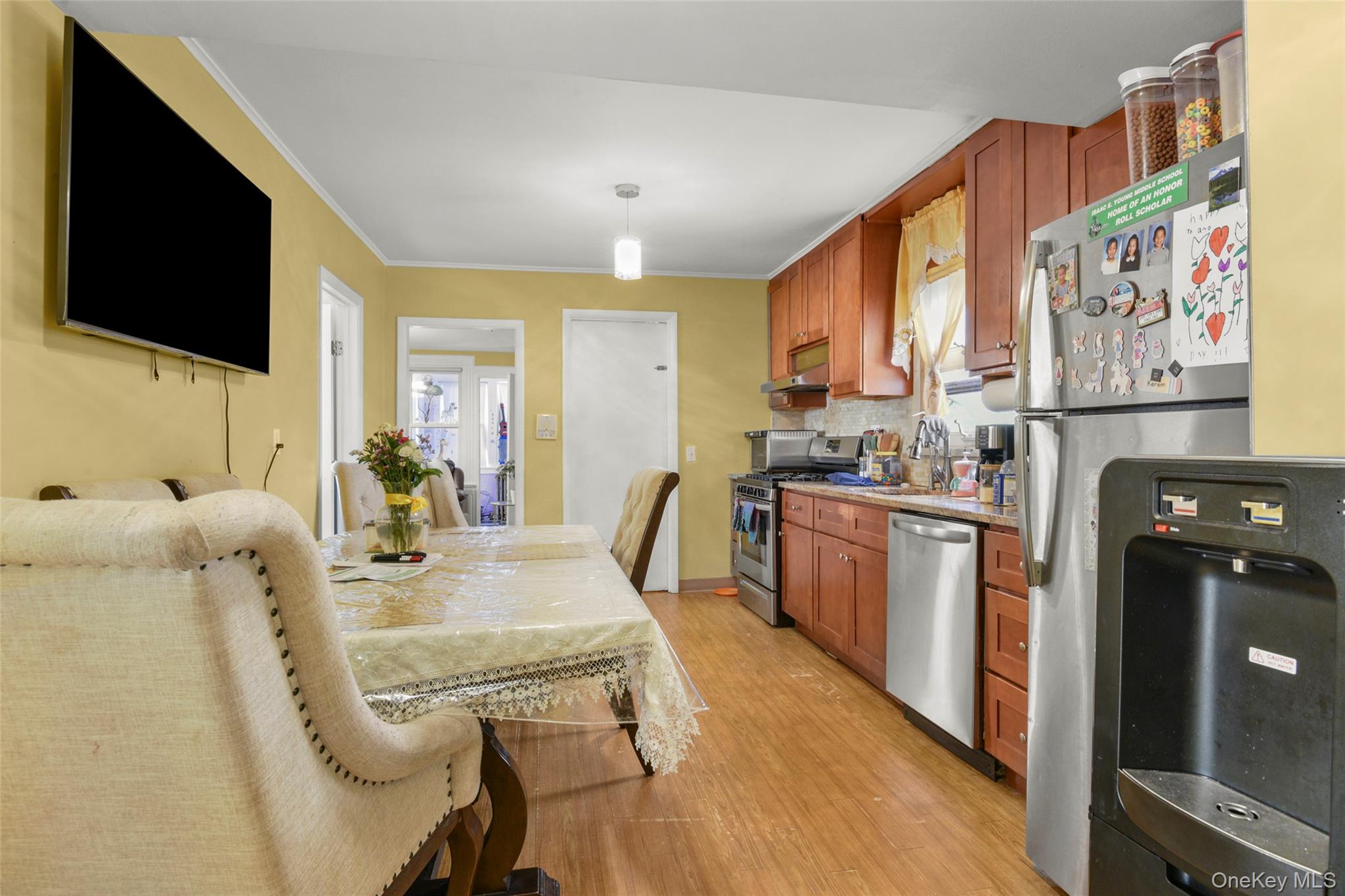 Photo 6 of this property