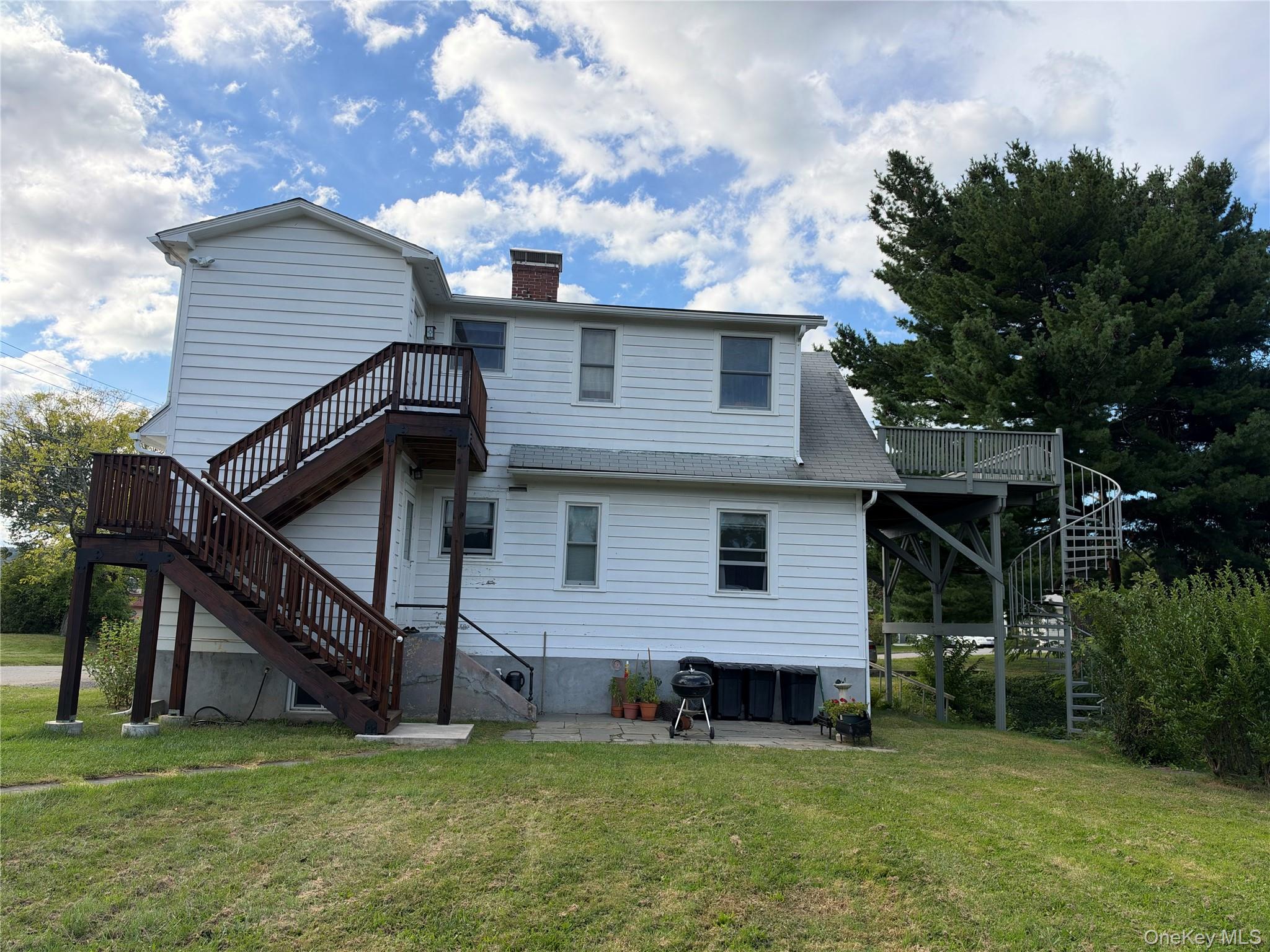 Photo 14 of this property