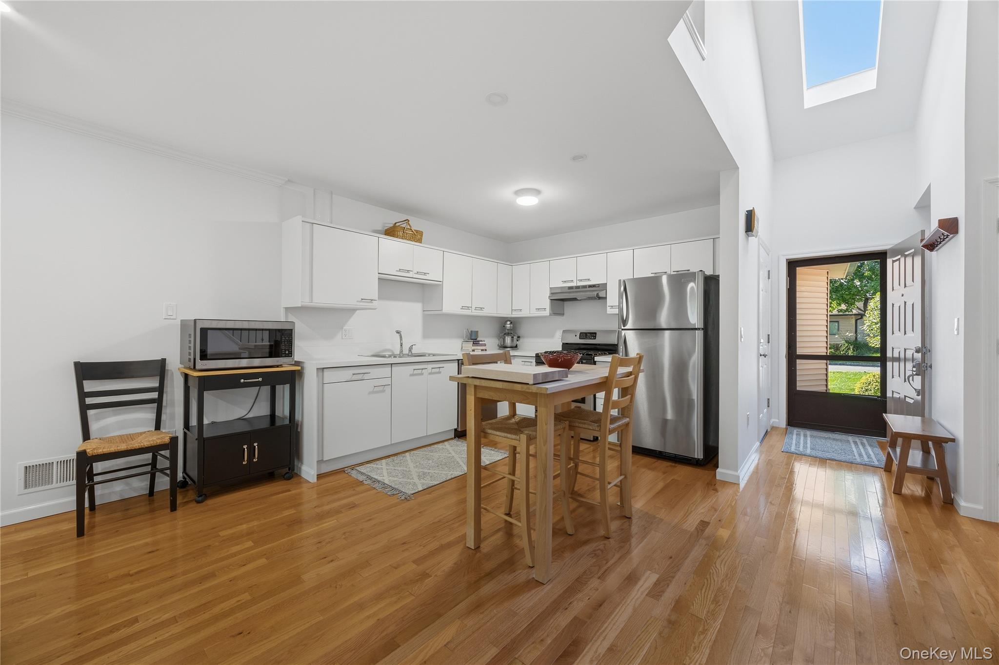 Photo 7 of this property
