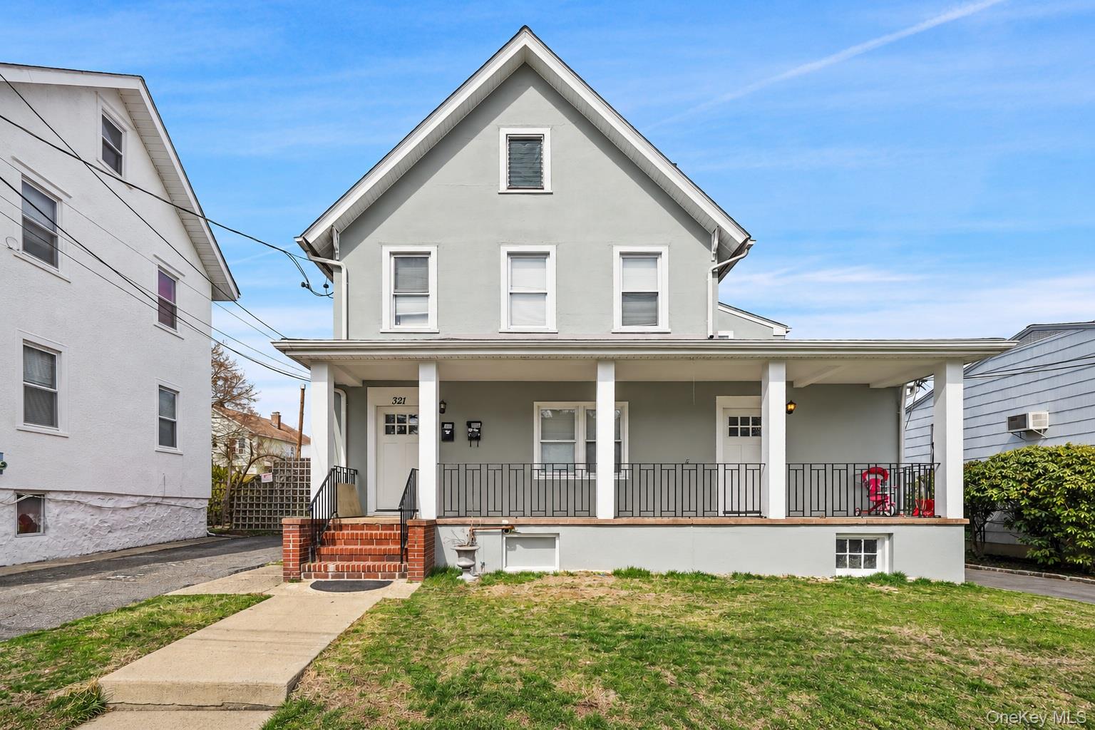 Spacious and bright 2-bedroom apartment offering generously sized room...