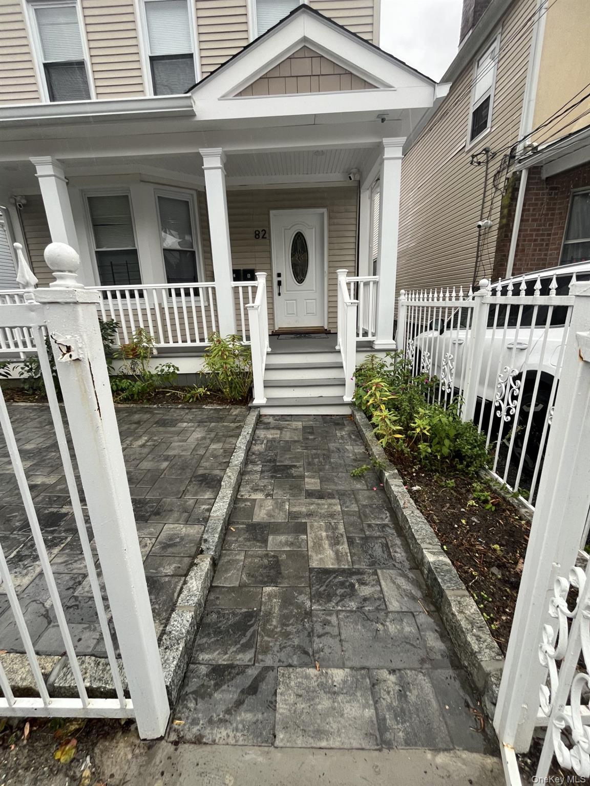 Photo 4 of this property