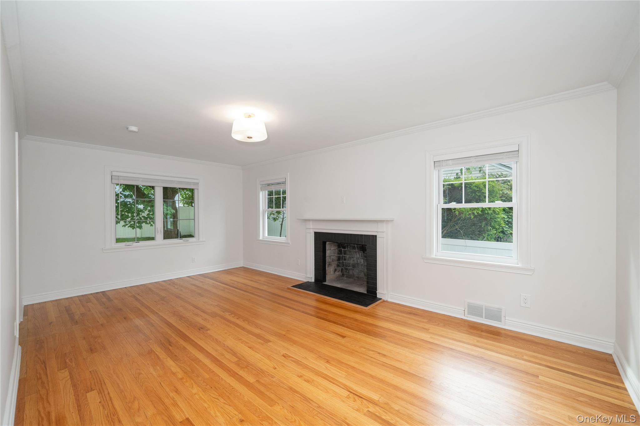 Photo 4 of this property