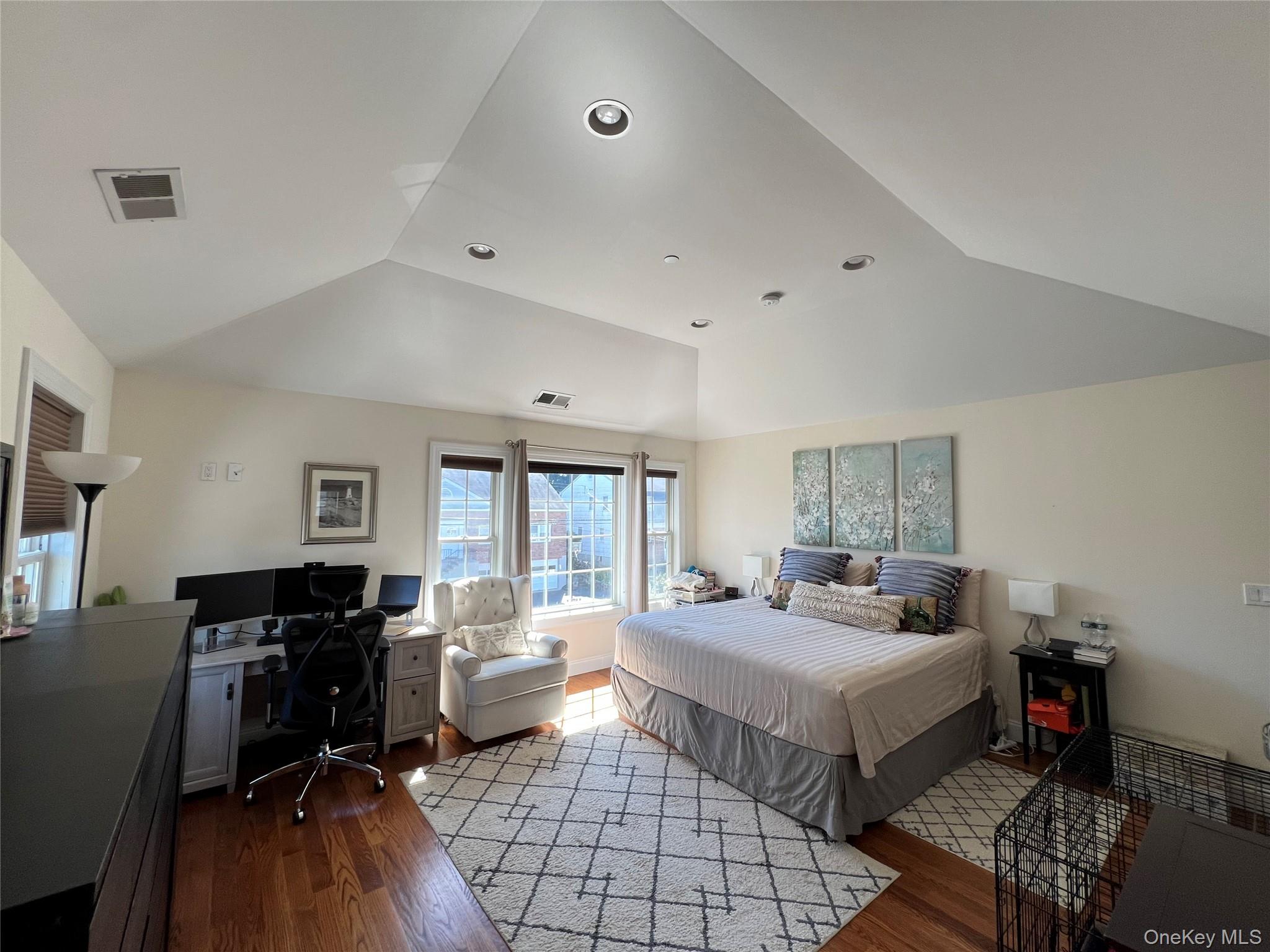 3-Bedroom, 4-Bathroom Townhouse Available for Rent November 1st
Locate...