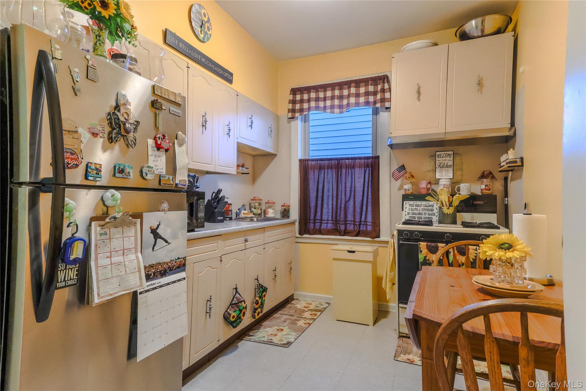 Photo 4 of this property