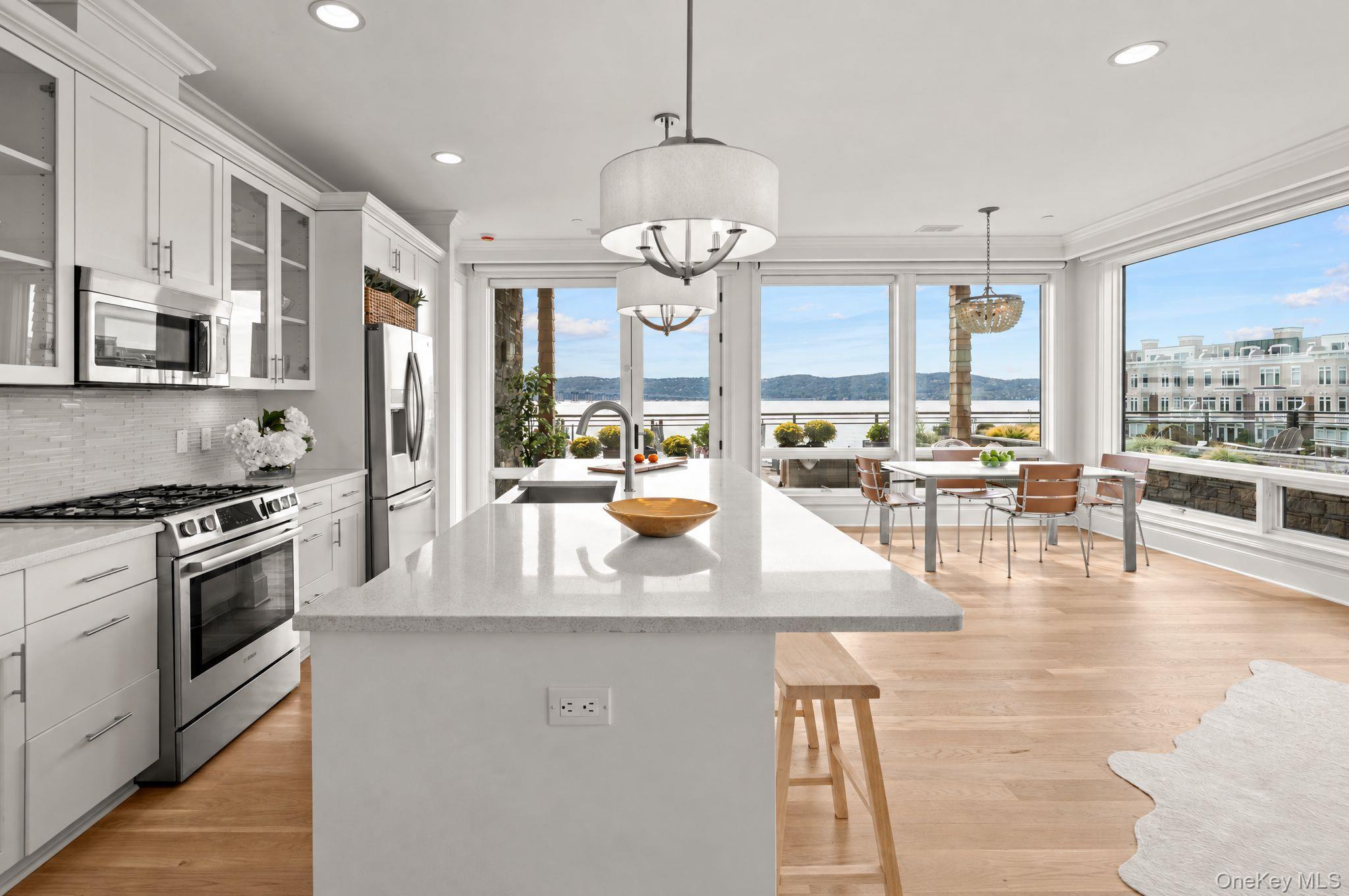 Photo 4 of this property