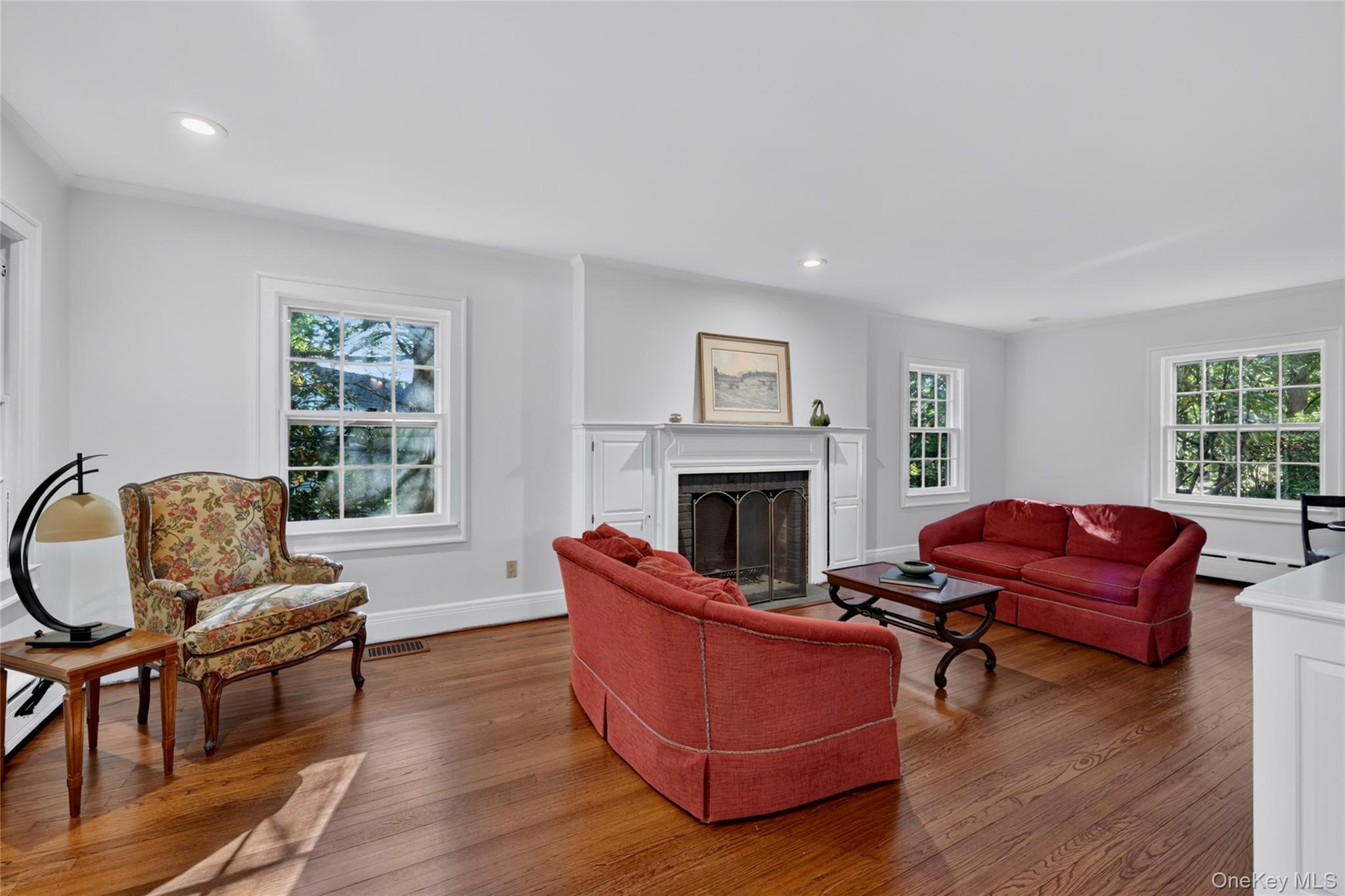 Photo 4 of this property