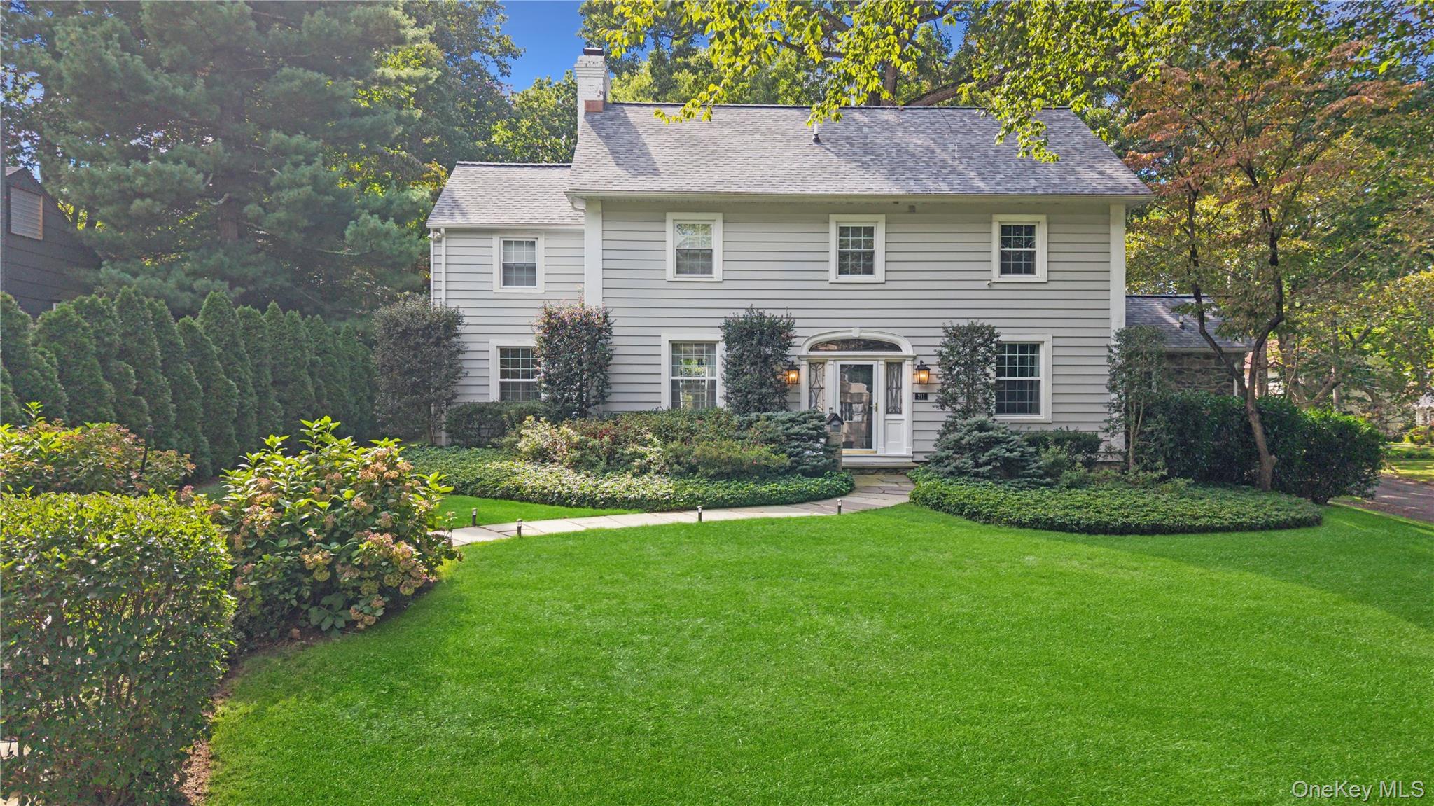 Photo 3 of this property