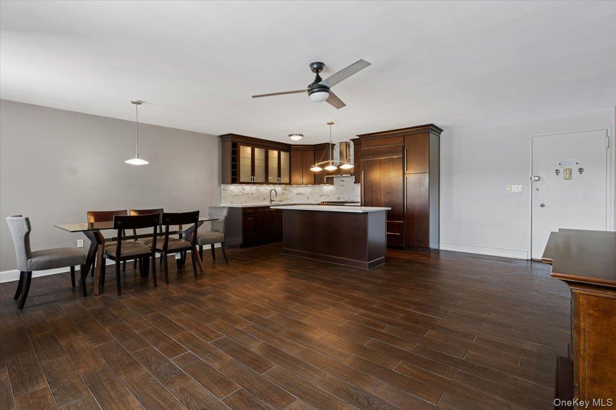 Photo 4 of this property