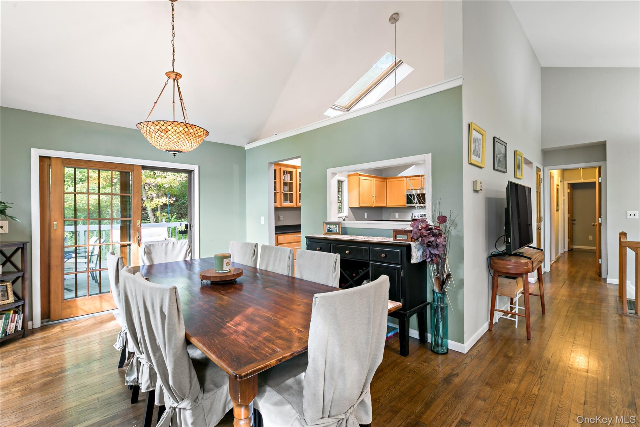 Photo 7 of this property