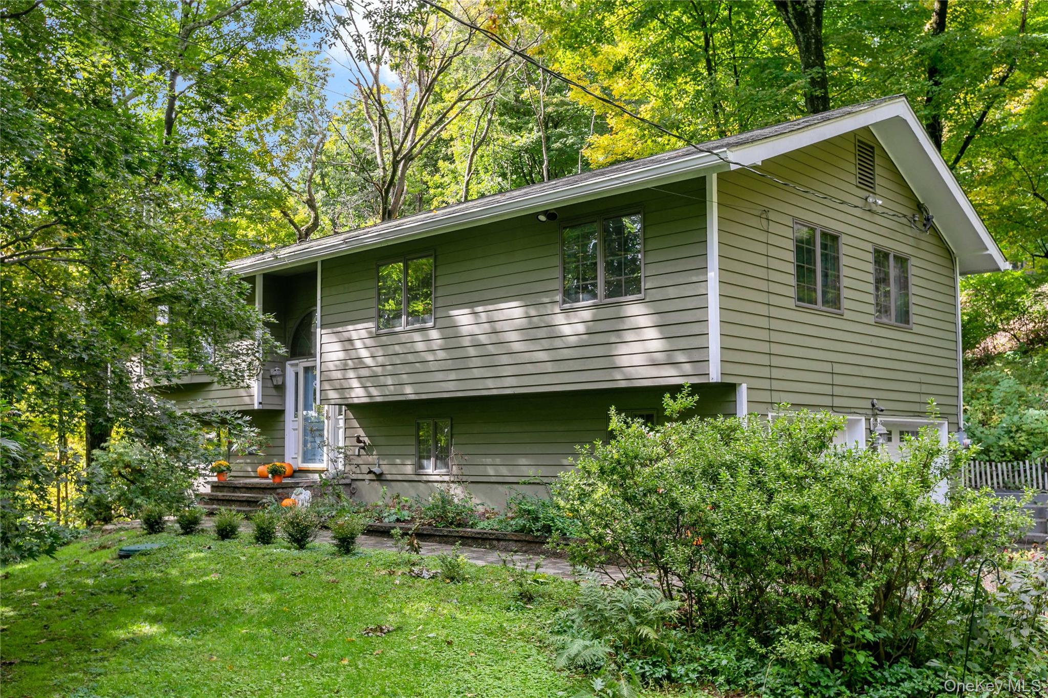 Feel like you’re on vacation year-round in this enchanting treehouse s...