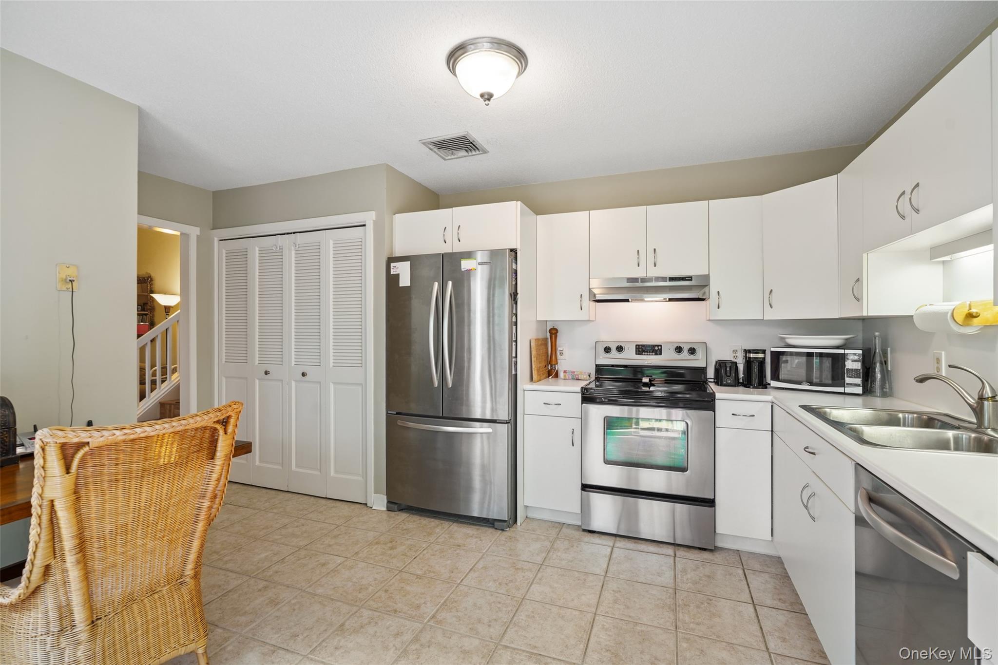 Photo 7 of this property
