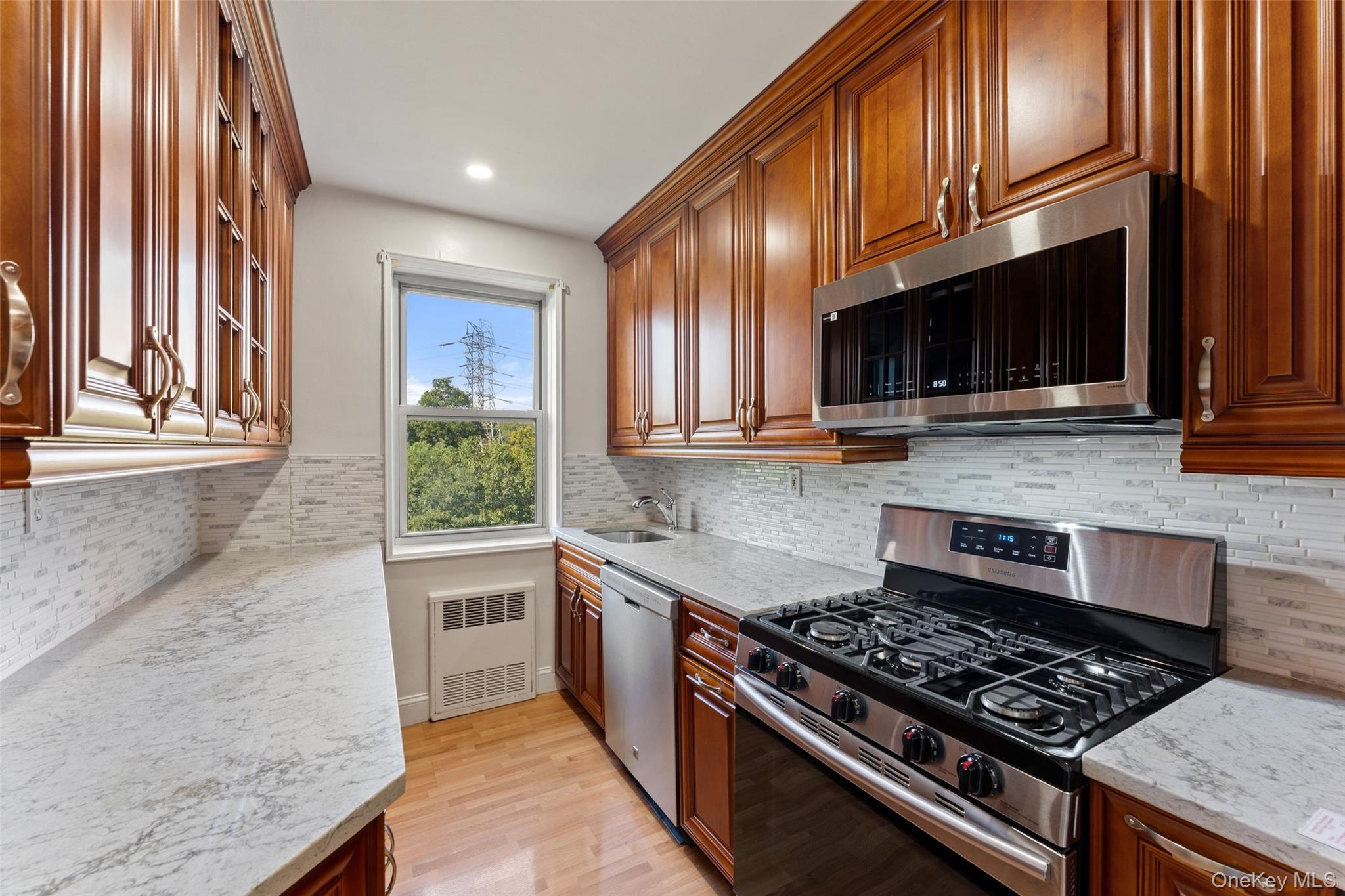 Photo 4 of this property