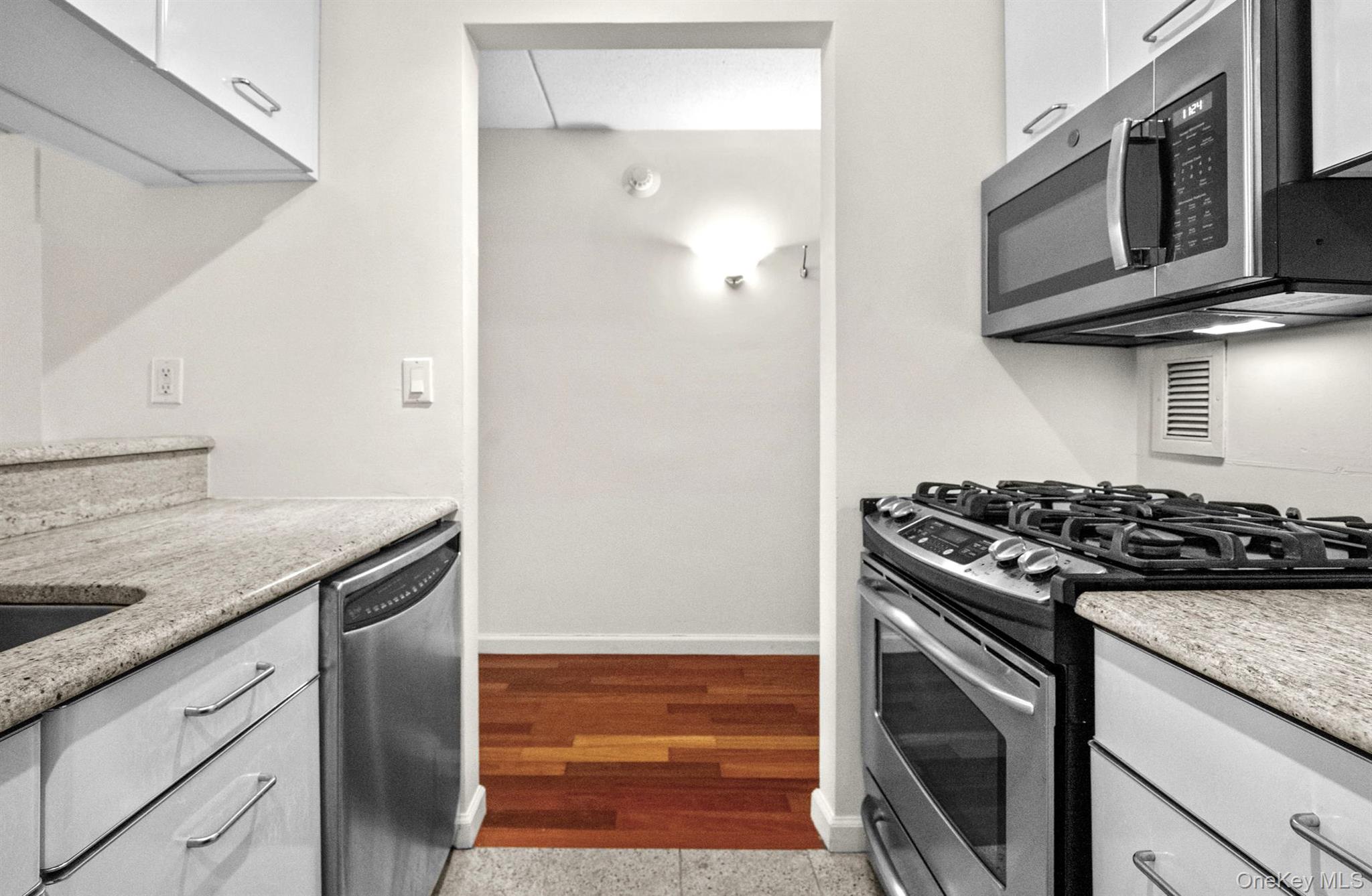 Photo 4 of this property