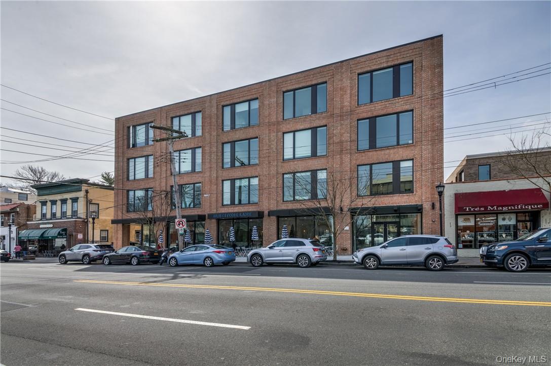 Simply Stunning, recently new building!! The pinnacle of sophisticated...