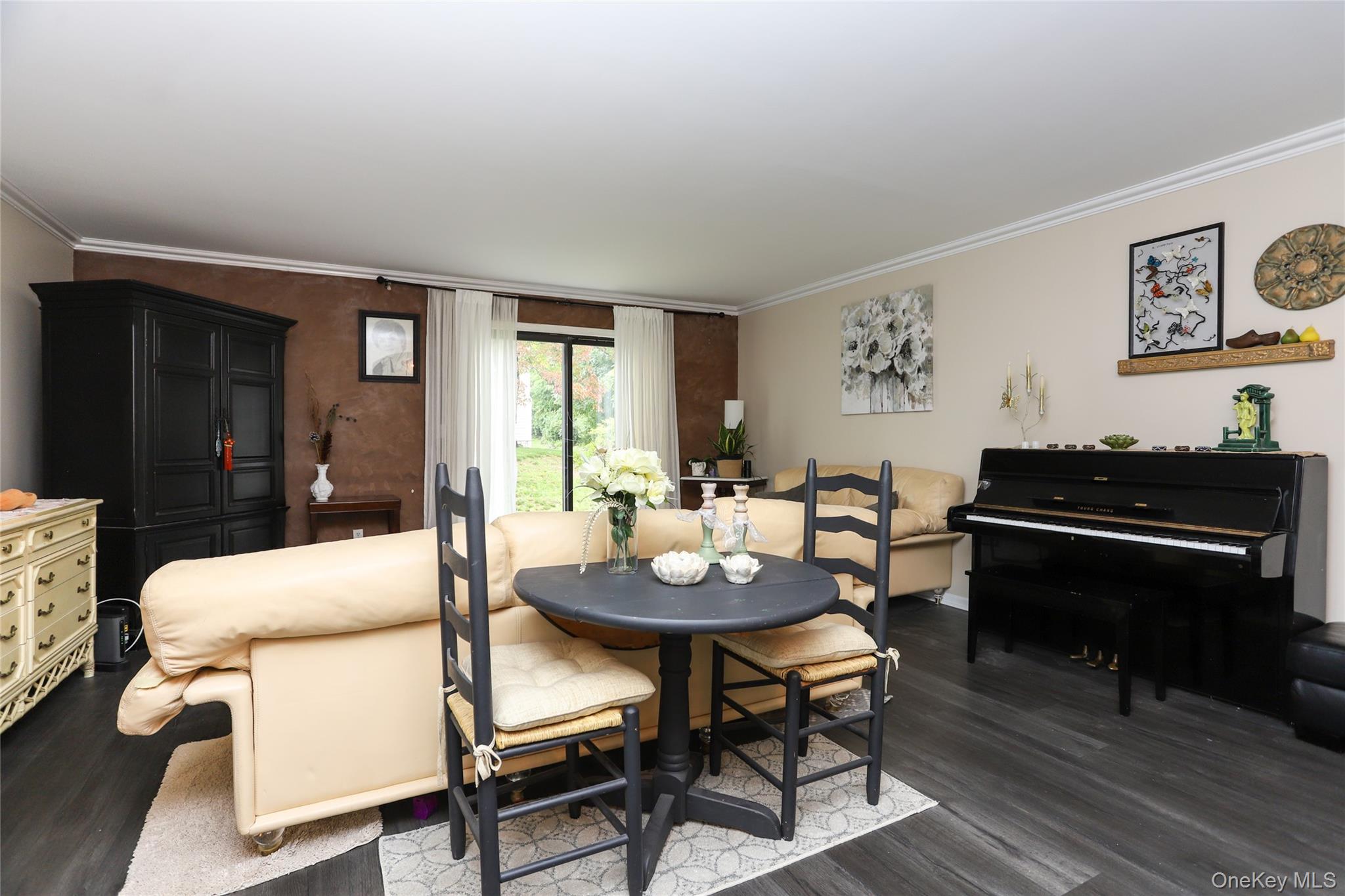 Photo 9 of this property
