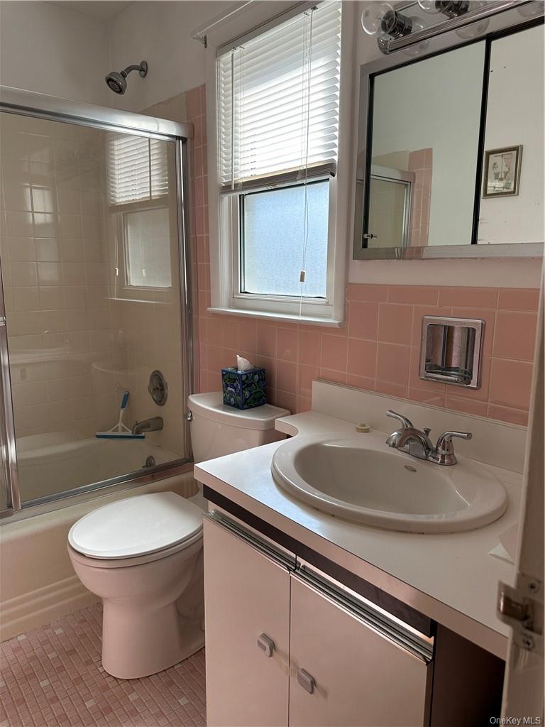 Photo 7 of this property