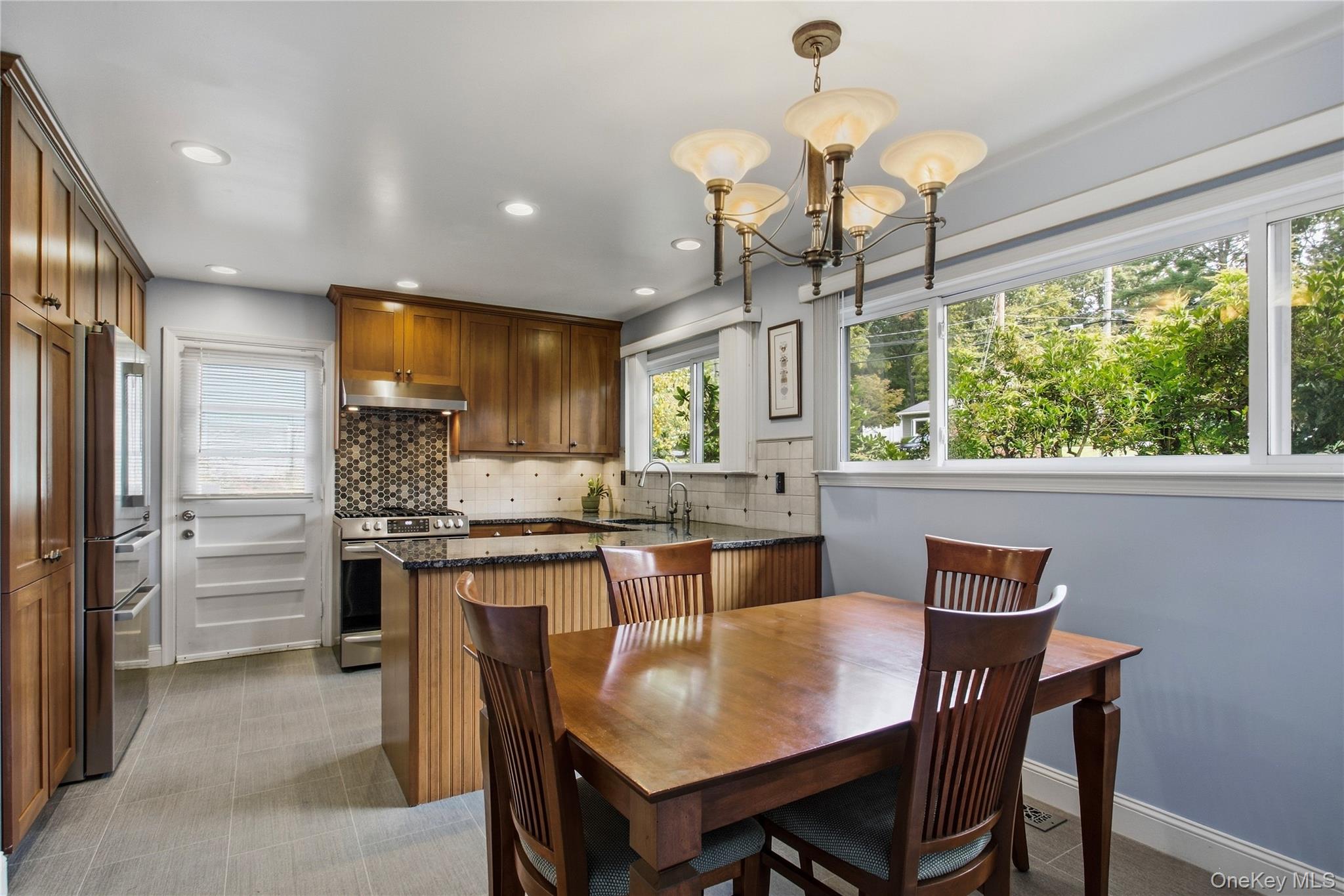 Photo 4 of this property