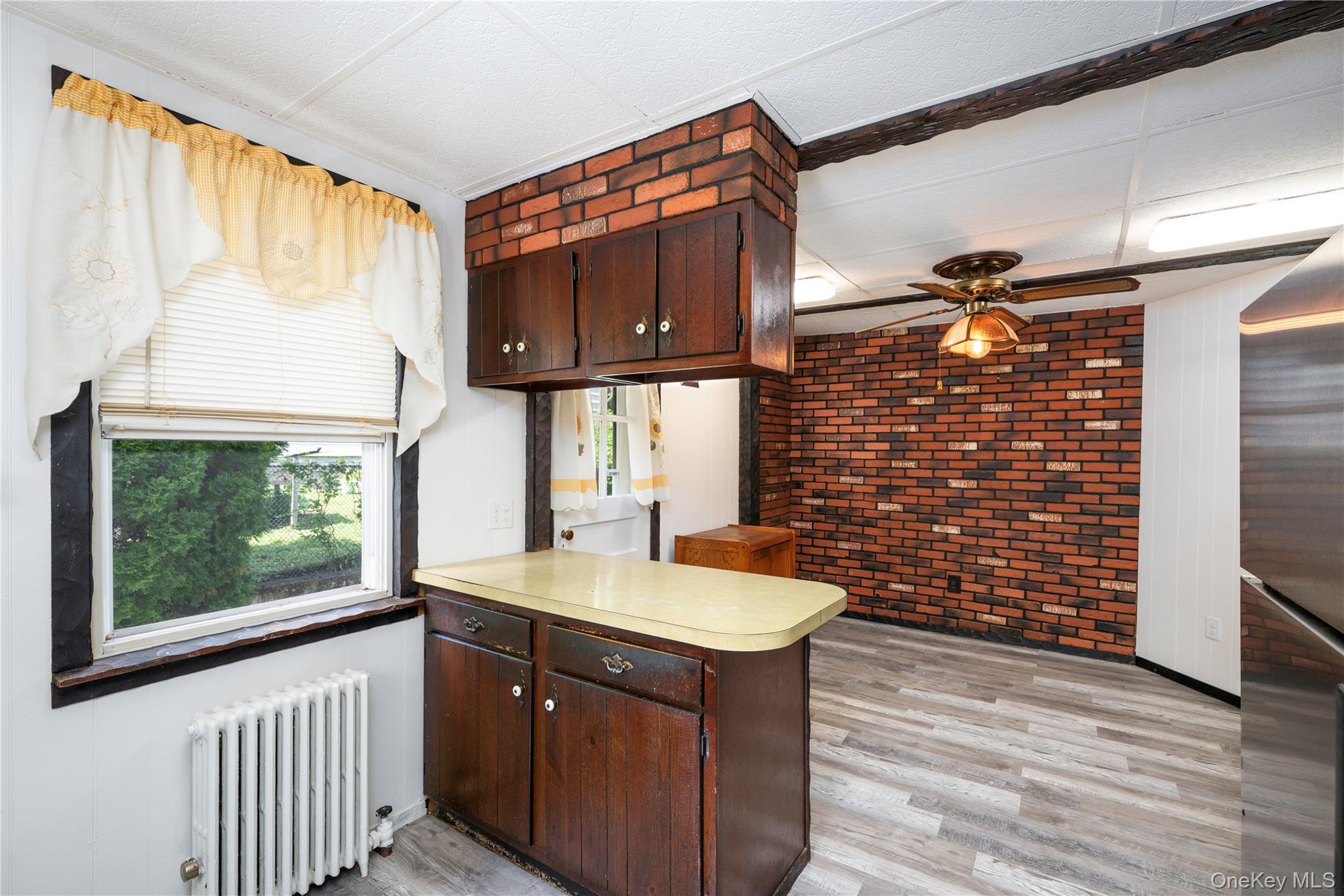 Photo 4 of this property