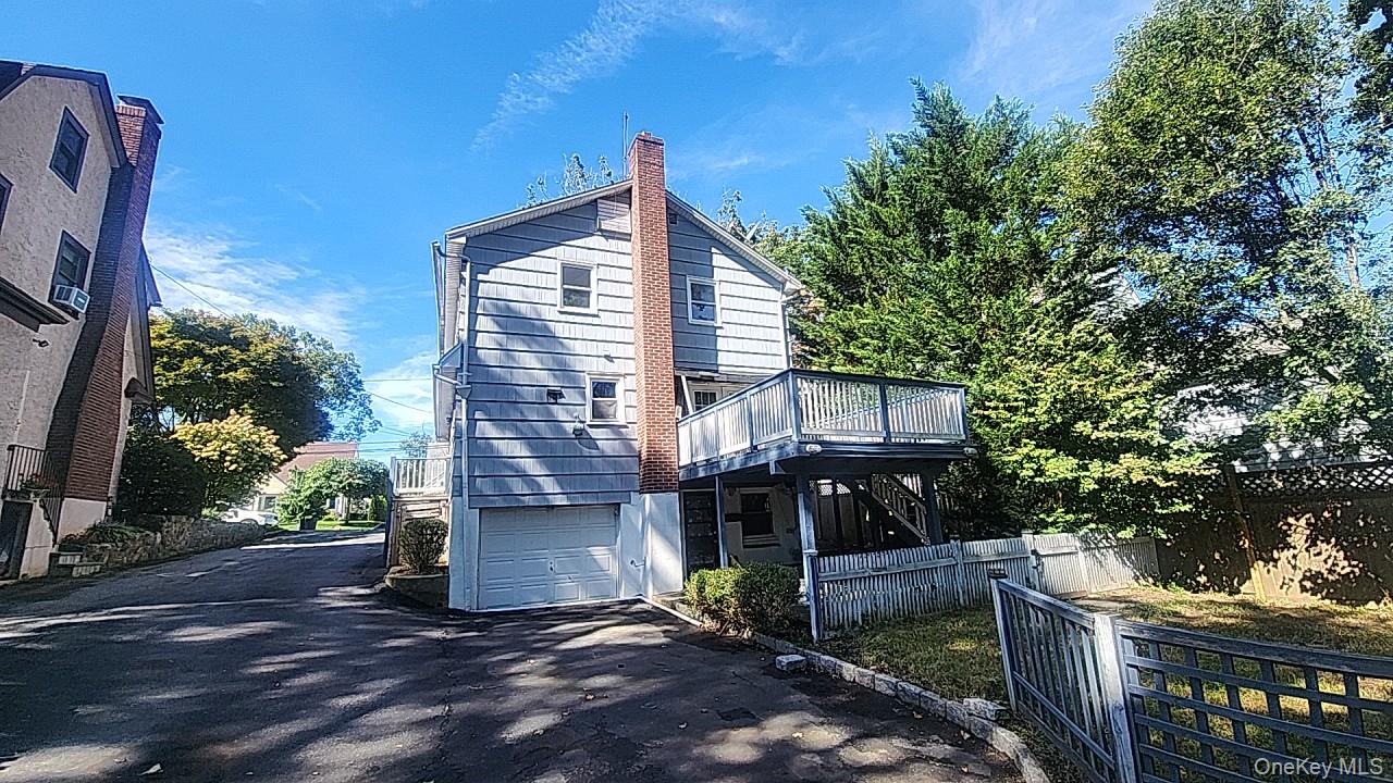 Photo 4 of this property